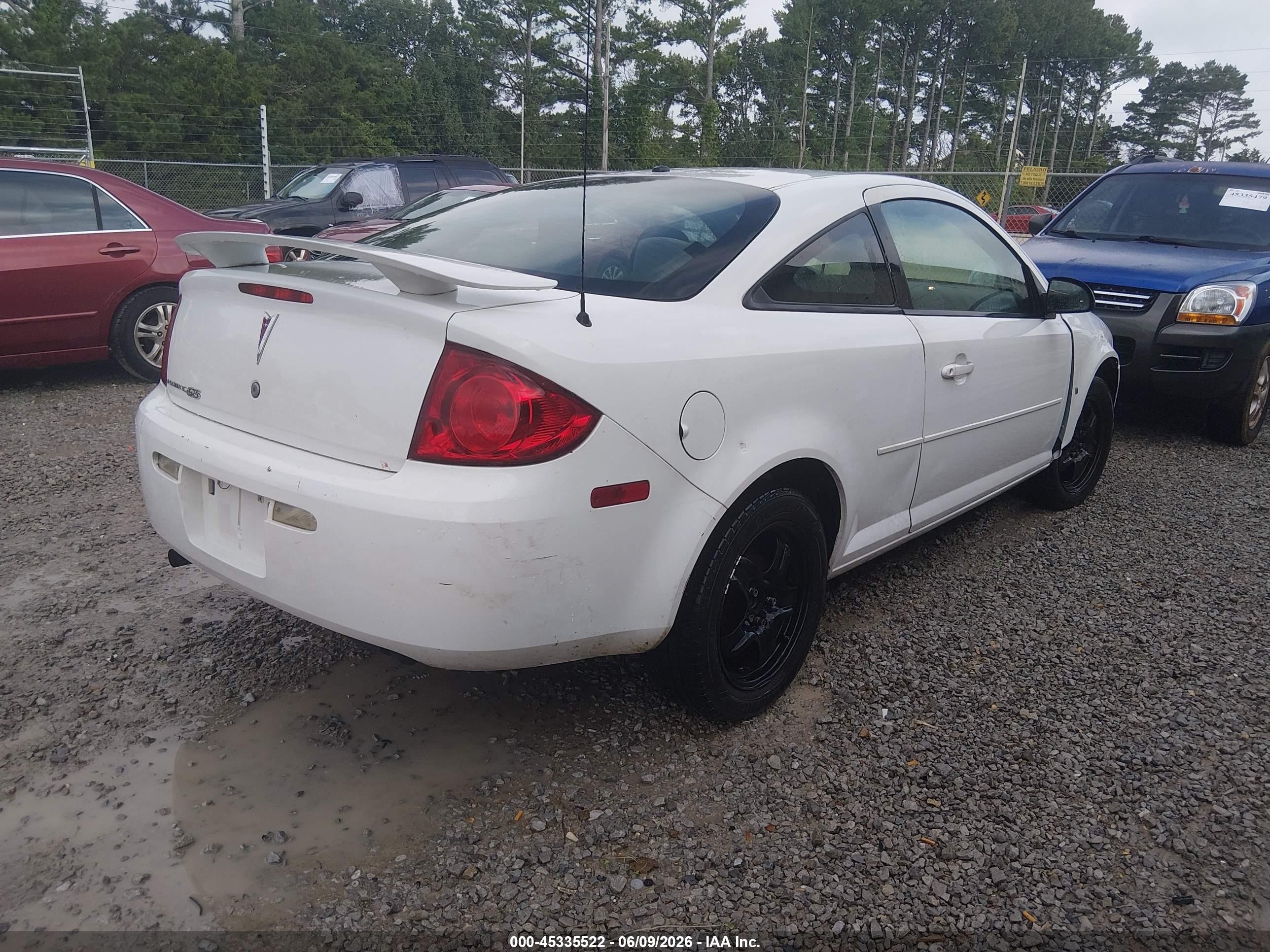 2007 Pontiac G5   White vin: 1G2AL15F477283362