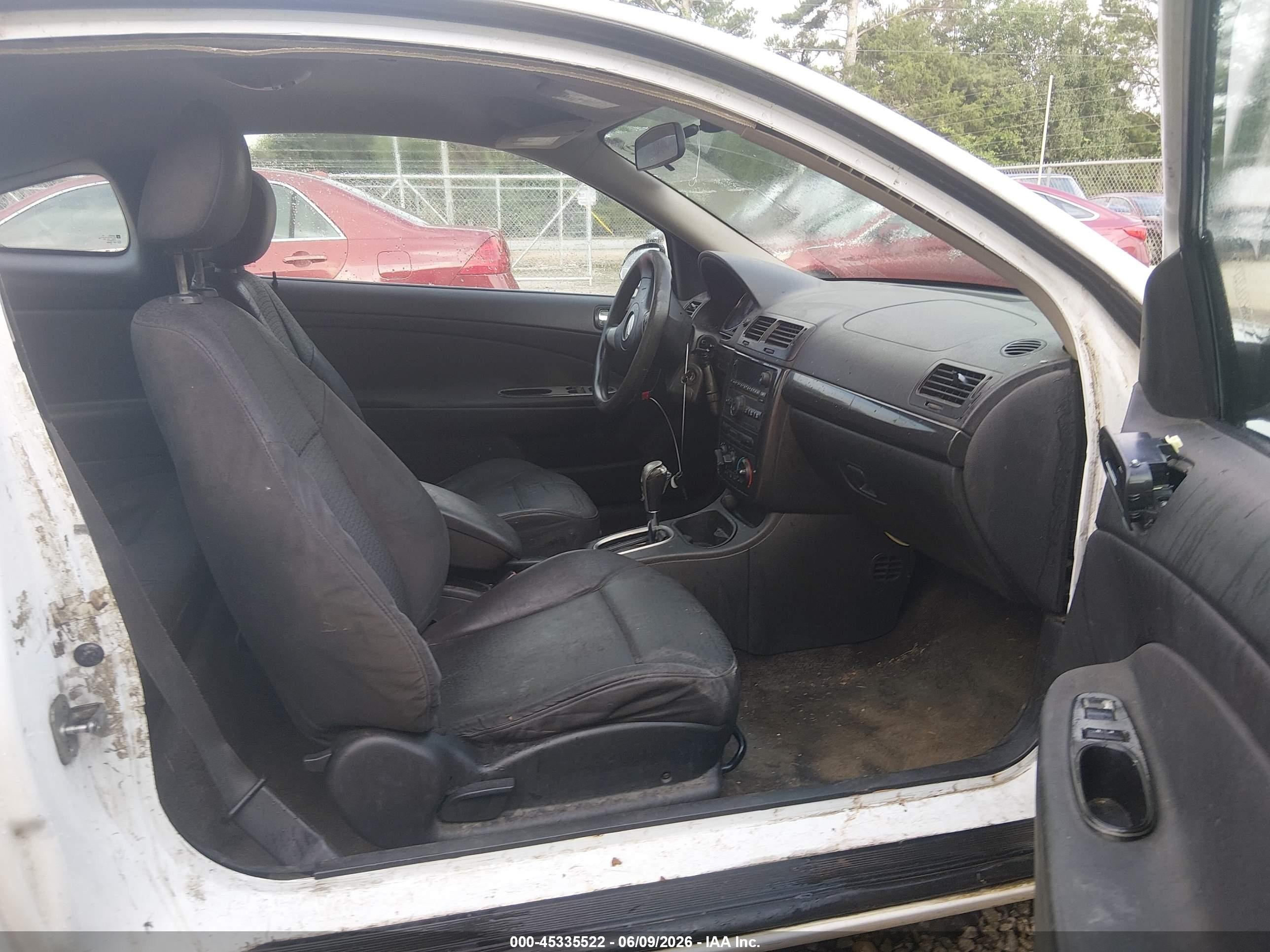 2007 Pontiac G5   White vin: 1G2AL15F477283362