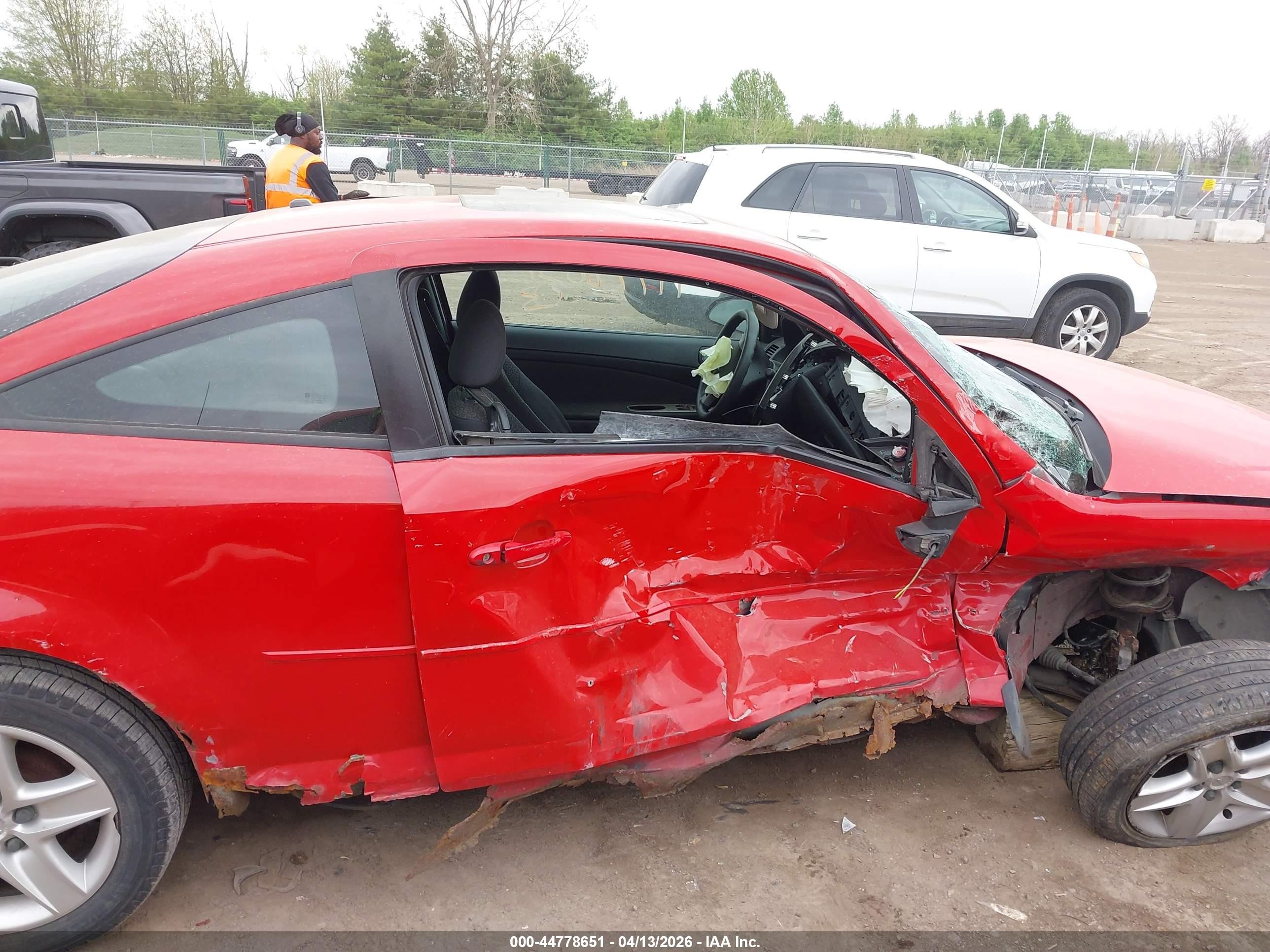 2007 Pontiac G5   Red vin: 1G2AL15F977312015