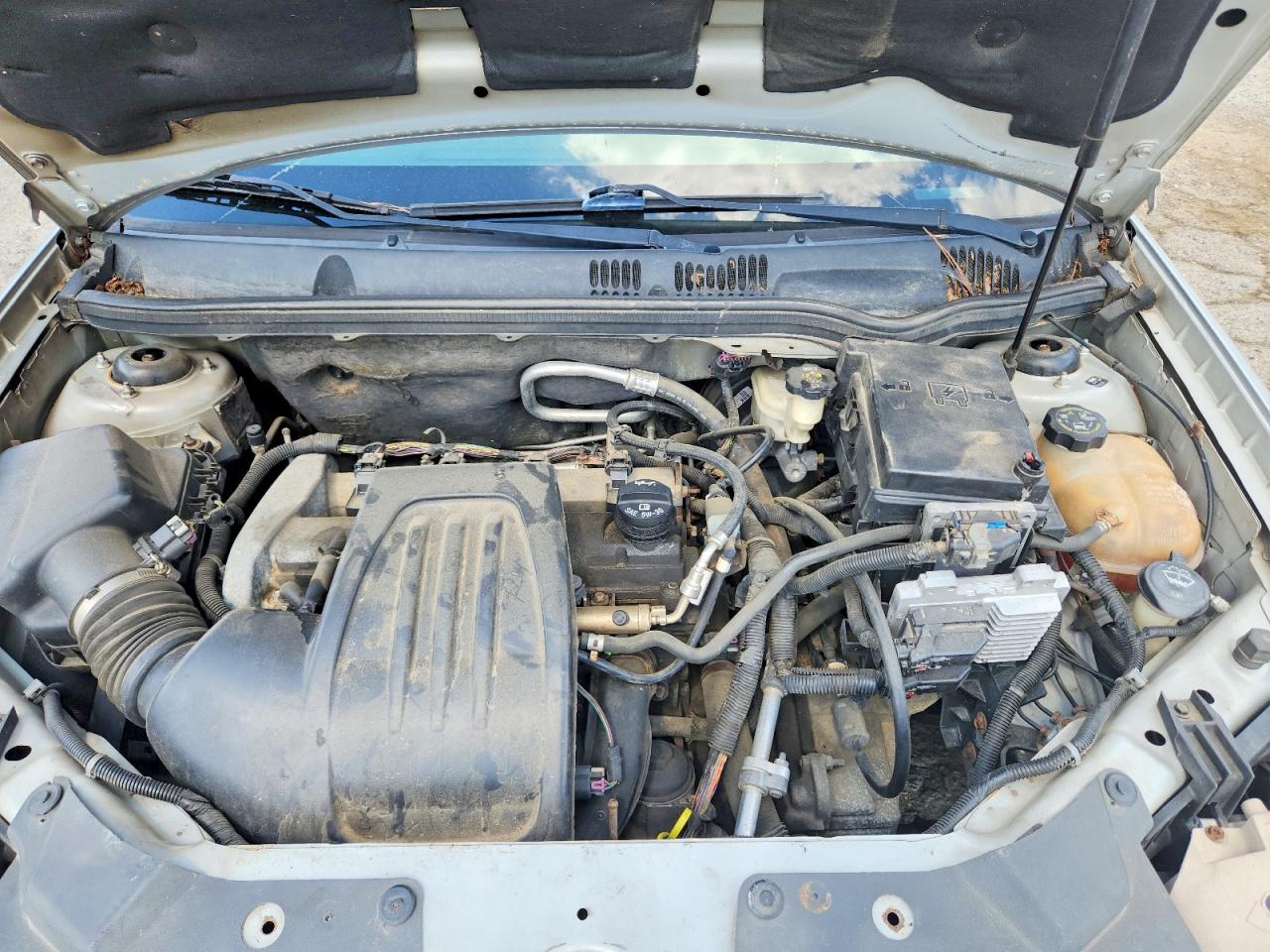 2007 Pontiac G5 Silver vin: 1G2AL15FX77127441