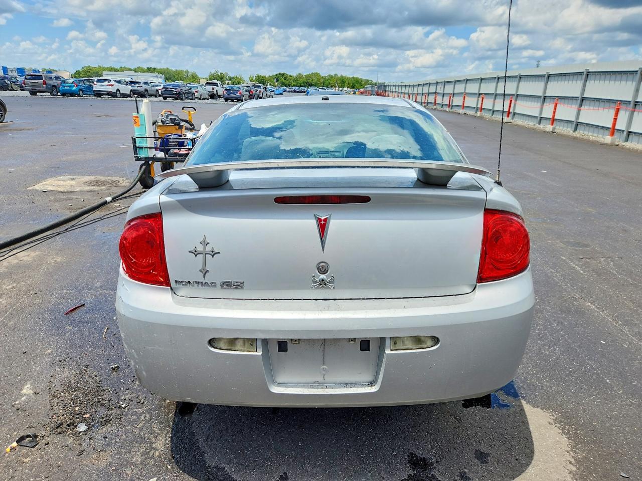 2008 Pontiac G5 Silver vin: 1G2AL18F487214197