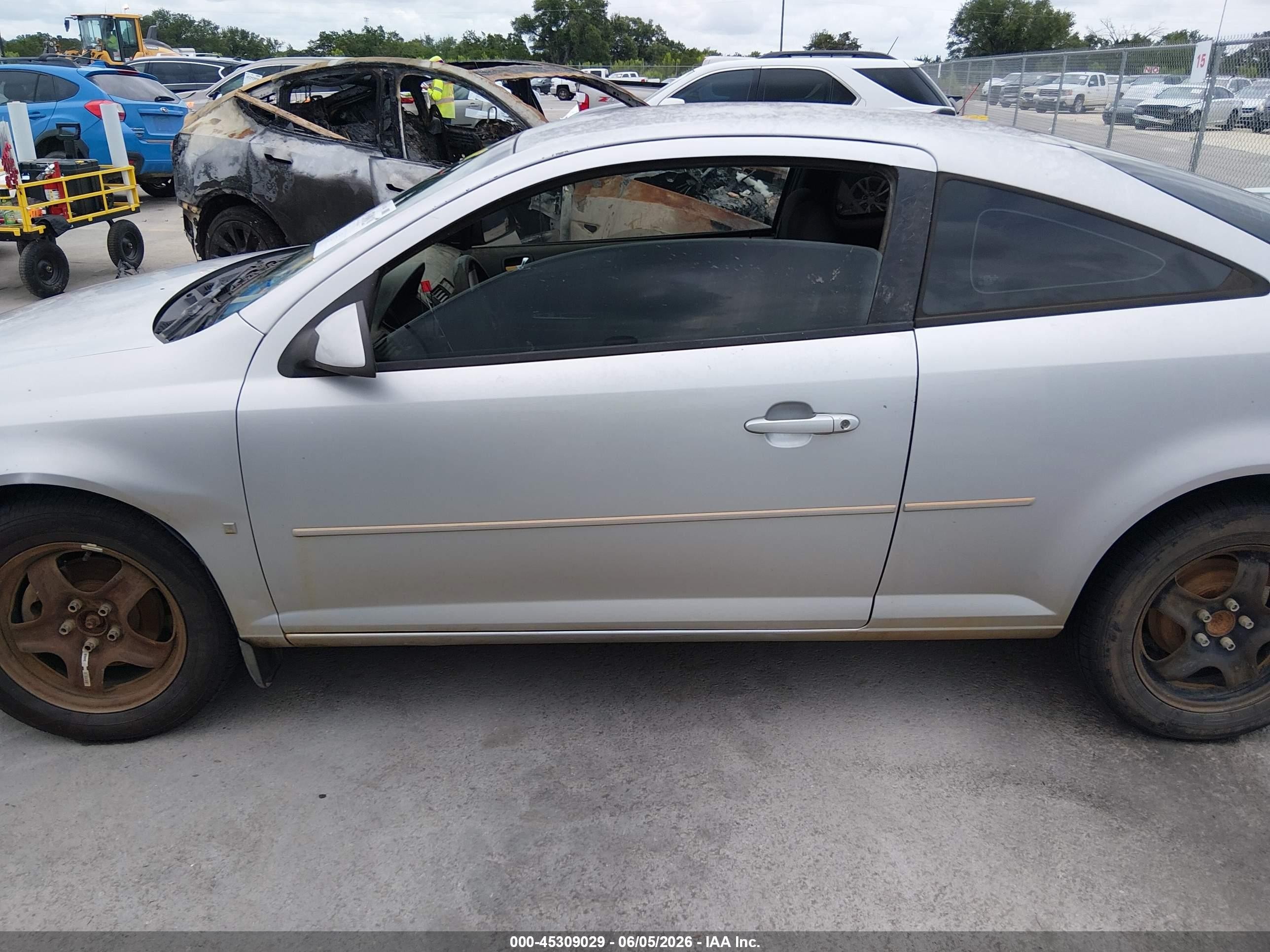 2008 Pontiac G5   Silver vin: 1G2AL18F687267256