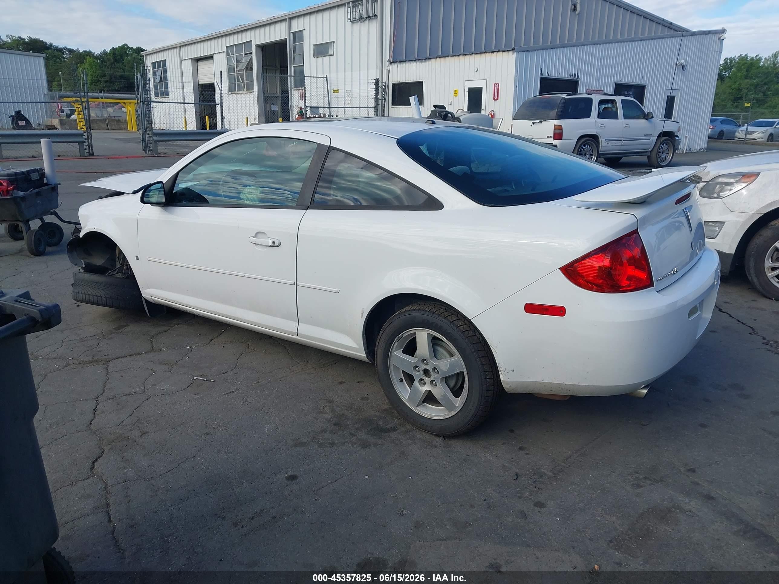 2008 Pontiac G5   White vin: 1G2AL18F987237636