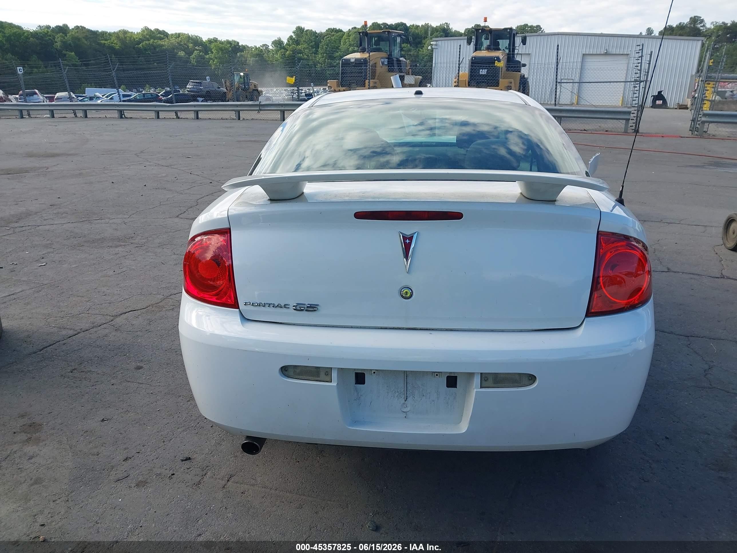 2008 Pontiac G5   White vin: 1G2AL18F987237636