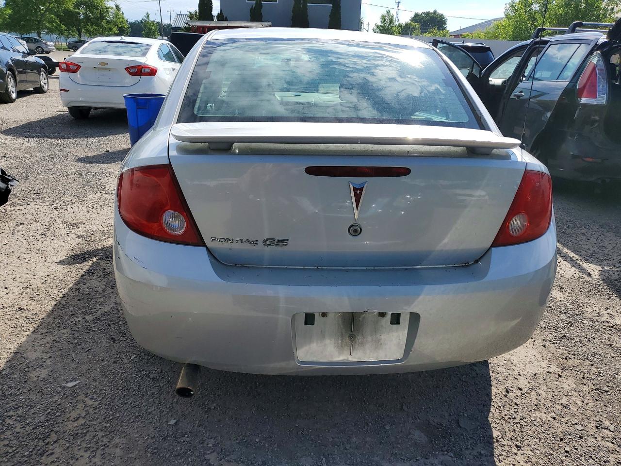 2007 Pontiac G5 Se Серебряный vin: 1G2AL55F077311097