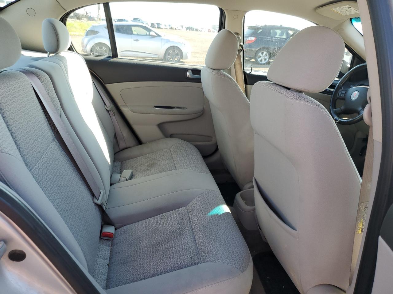 2006 Pontiac Pursuit Se   Silver vin: 1G2AL55F267877986