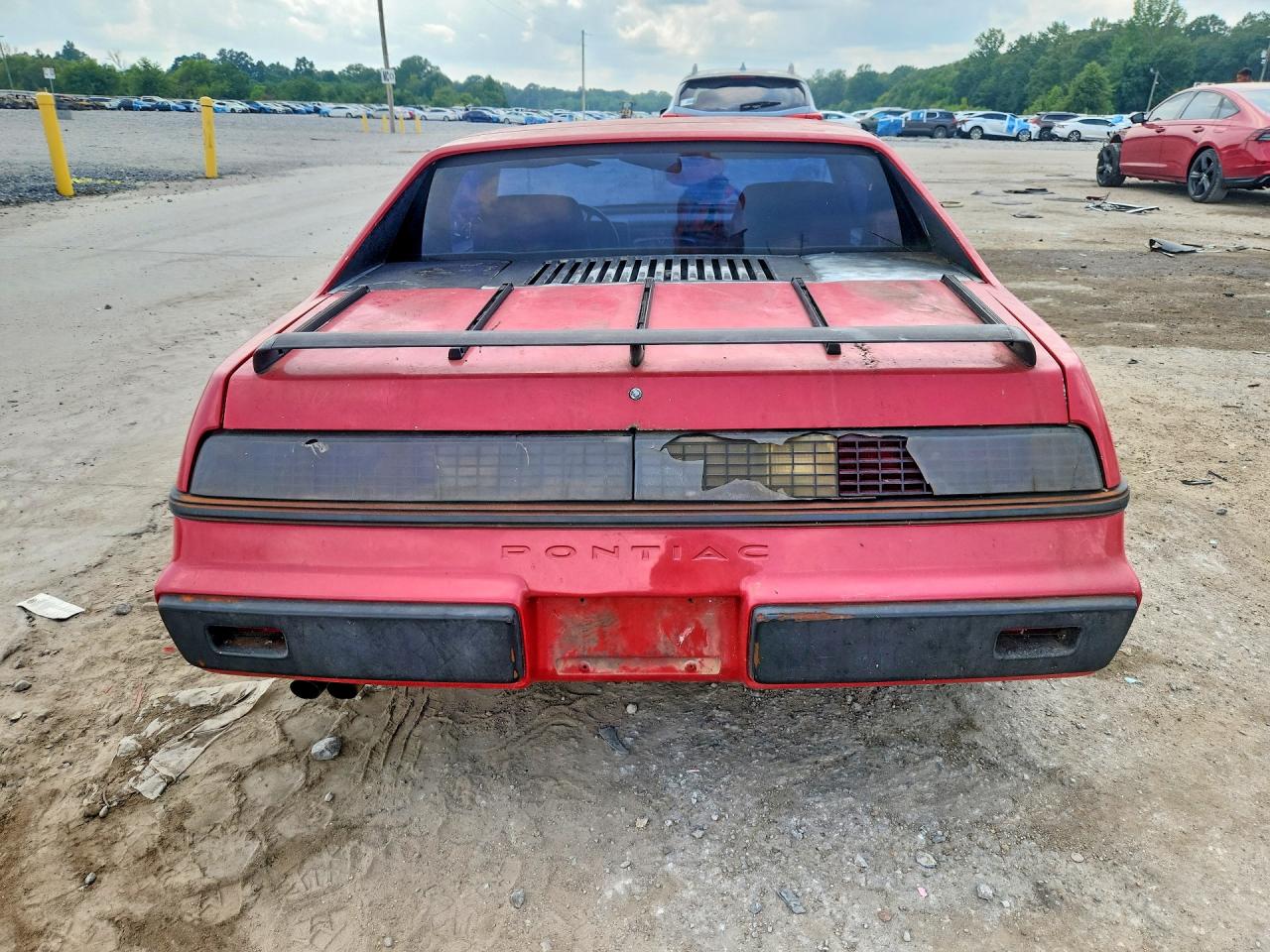1984 Pontiac Fiero Sport Красный vin: 1G2AM37R1EP210821