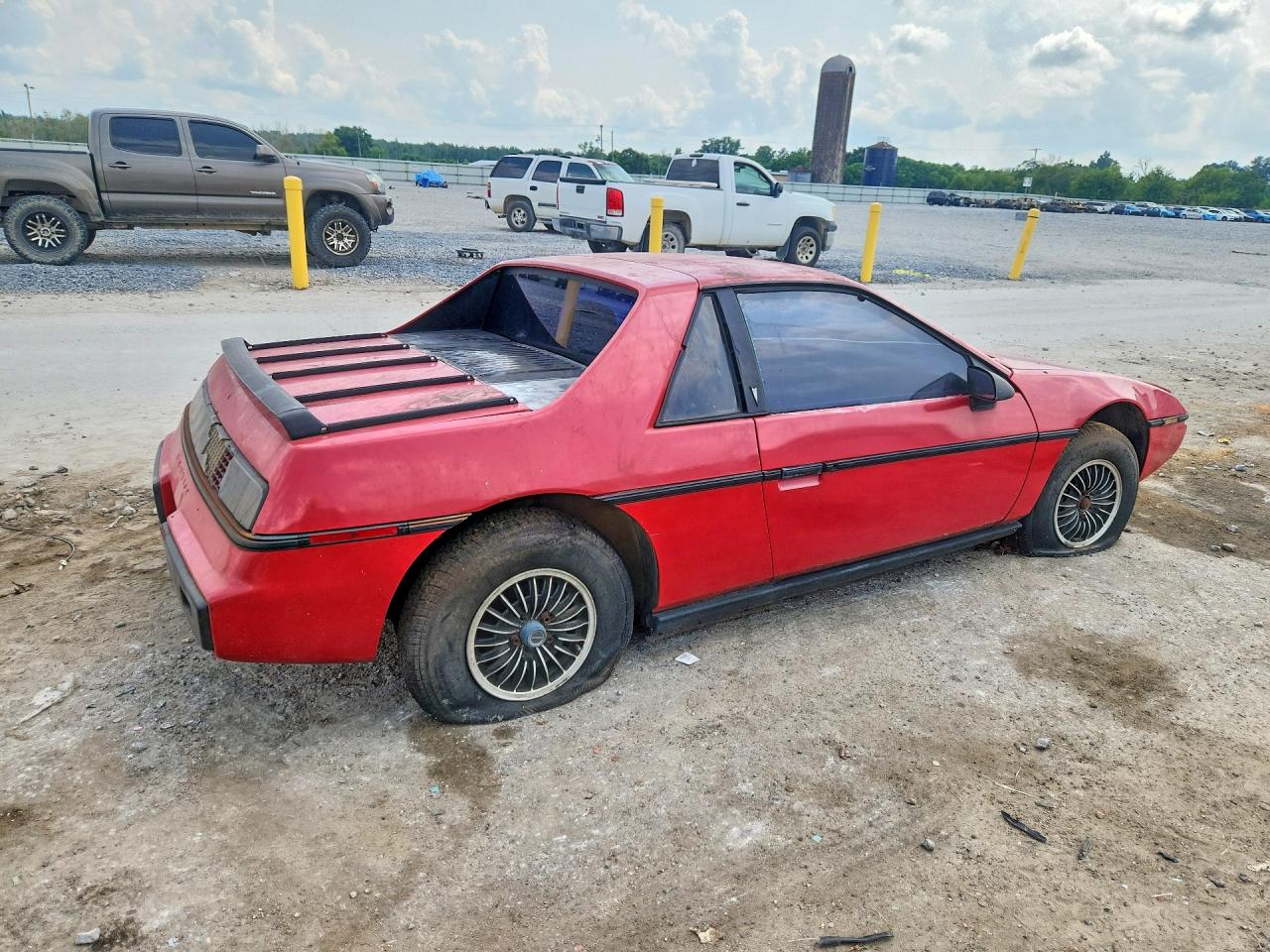 1984 Pontiac Fiero Sport Красный vin: 1G2AM37R1EP210821