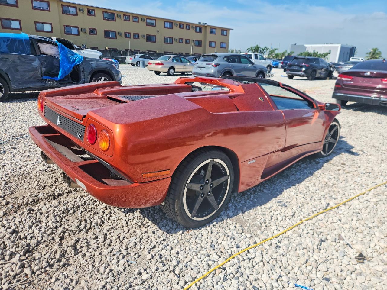 1984 Pontiac Fiero Sport Orange vin: 1G2AM37R9EP280390
