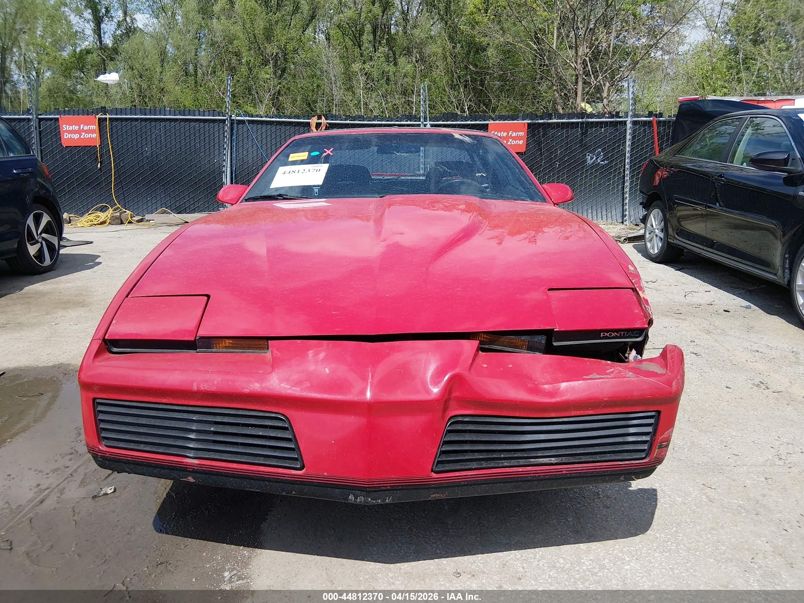 1982 Pontiac Firebird Trans Am Red vin: 1G2AW8775CL542321