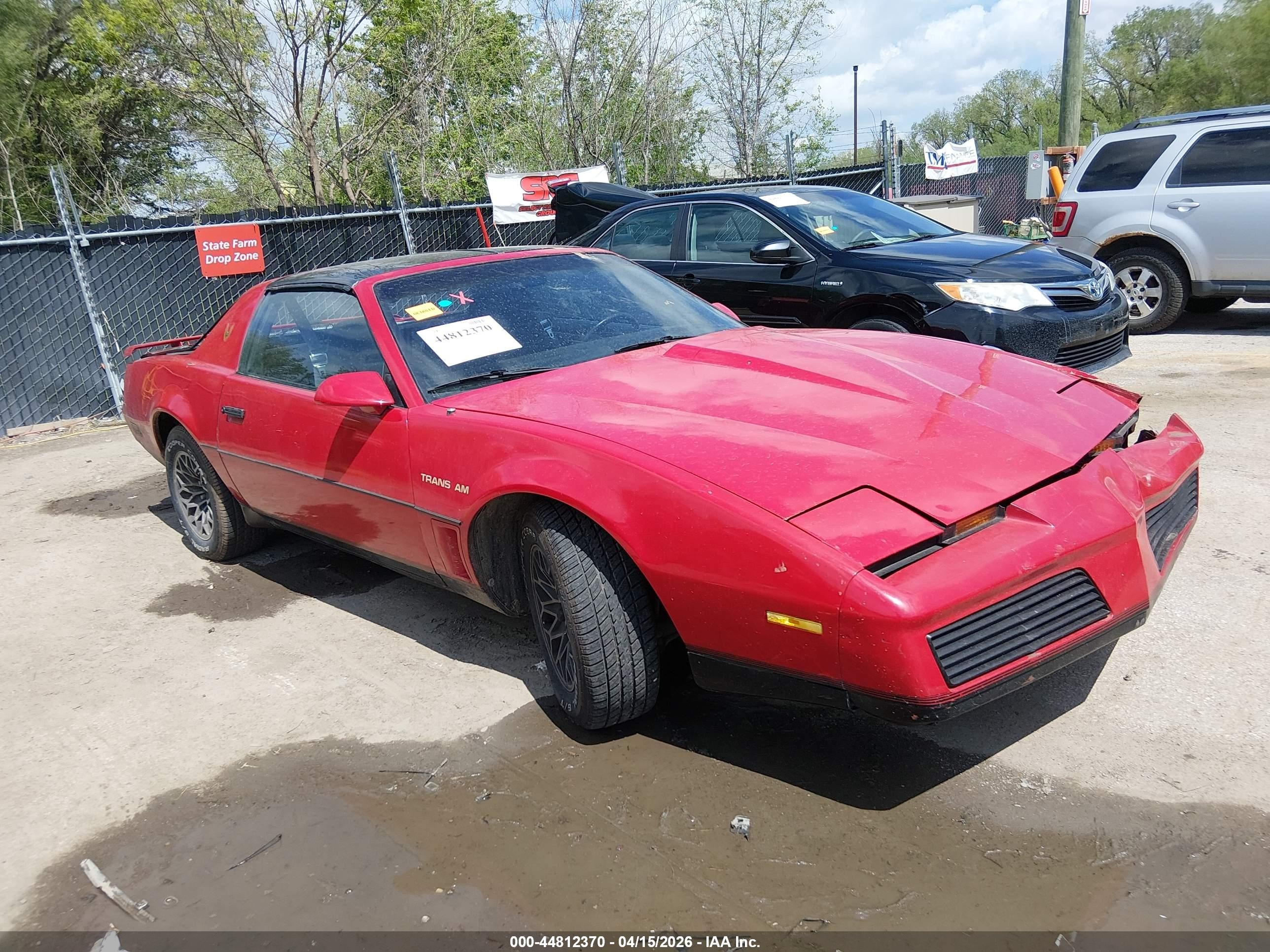 1982 Pontiac Firebird Trans Am Красный vin: 1G2AW8775CL542321