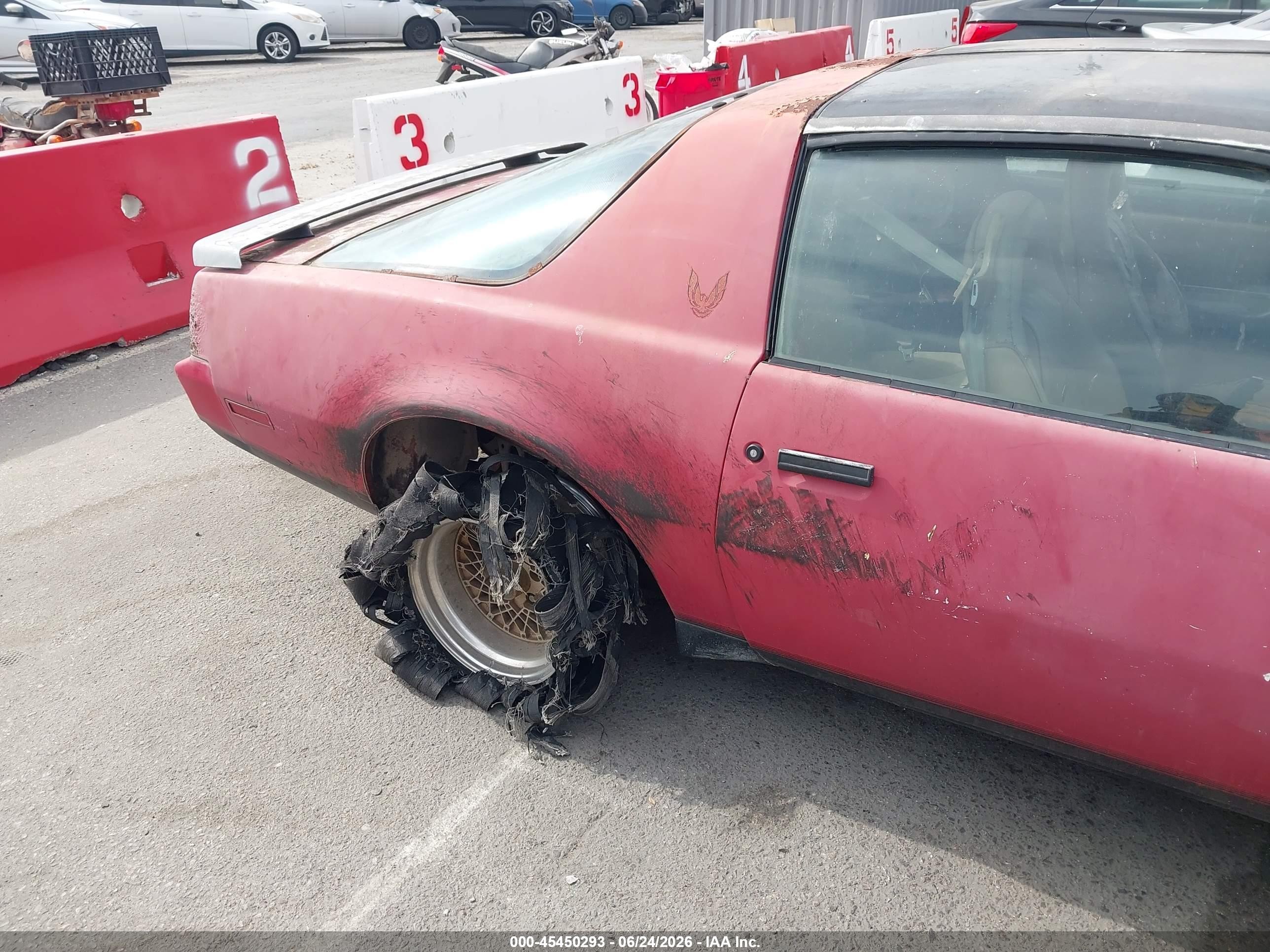 1982 Pontiac Firebird Trans Am Red vin: 1G2AW87H5CL533160