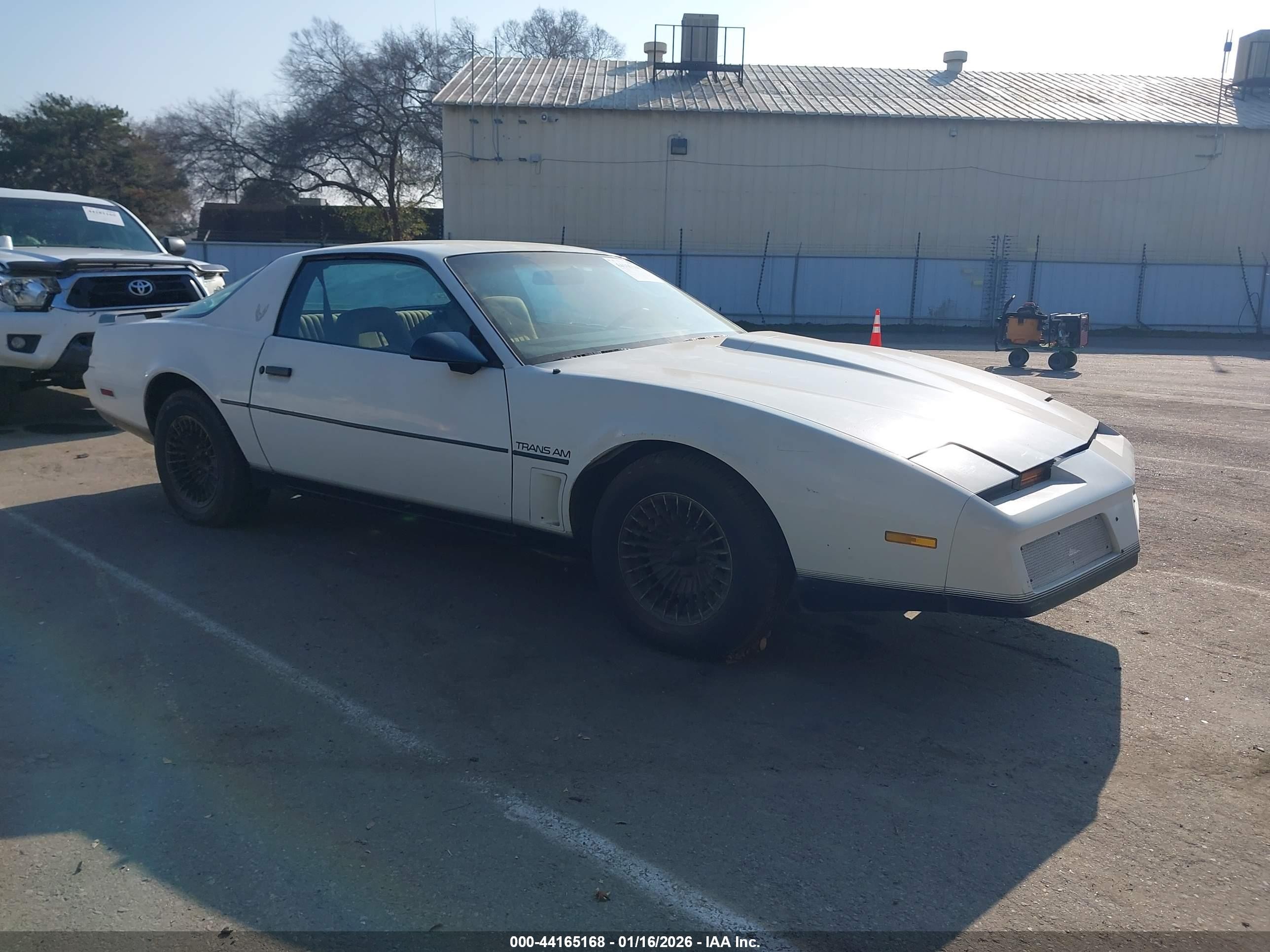 1982 Pontiac Firebird Trans Am Бежевый vin: 1G2AW87H7CL564815