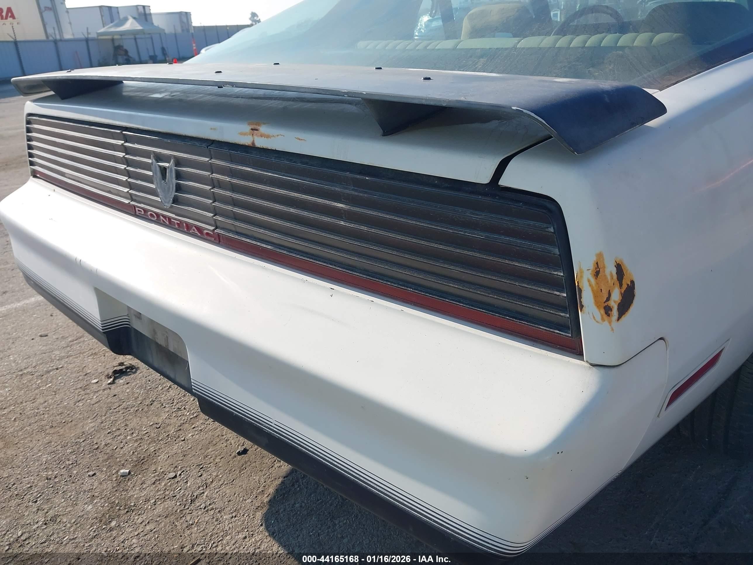 1982 Pontiac Firebird Trans Am Бежевый vin: 1G2AW87H7CL564815