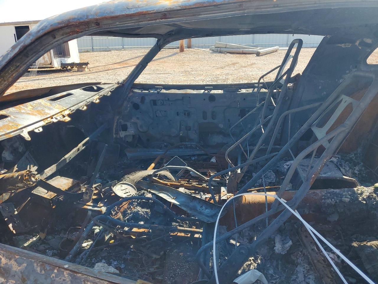 1981 Pontiac Firebird Trans Am Burn vin: 1G2AW87W2BL103910