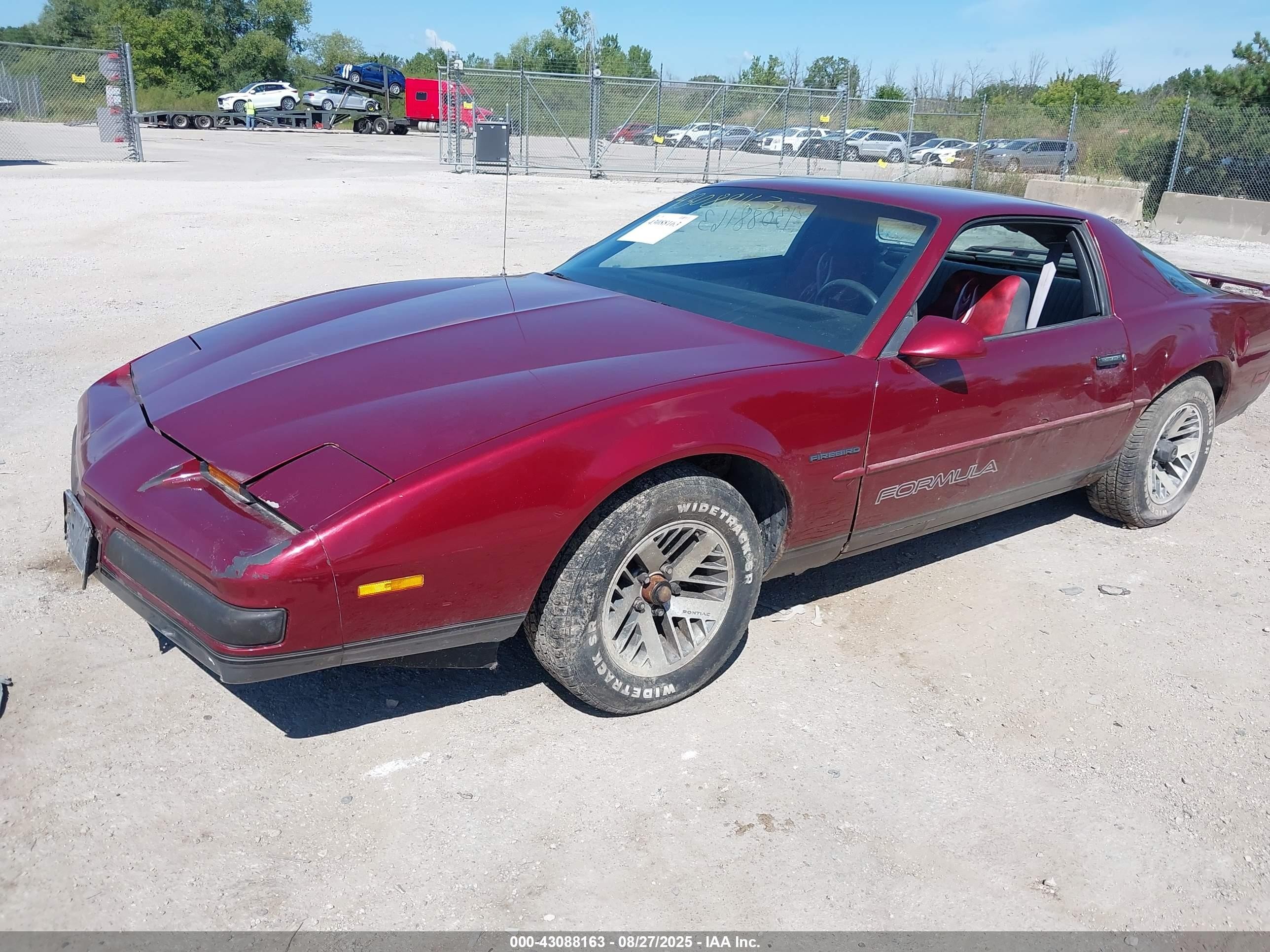 1988 Pontiac Firebird   Red vin: 1G2FS21S8JL244435