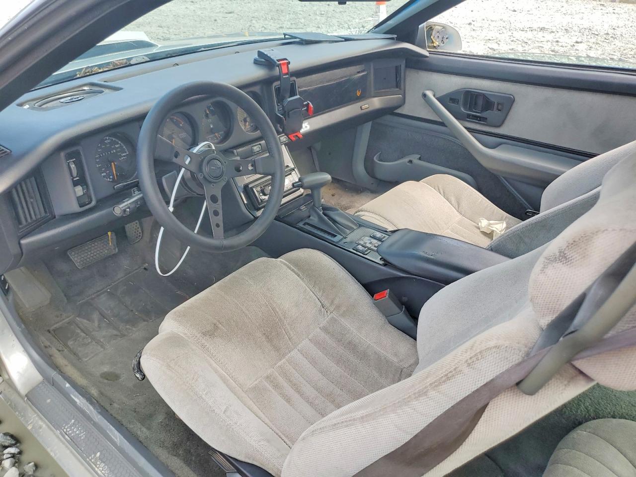 1991 Pontiac Firebird Formula Silver vin: 1G2FS2389ML236074