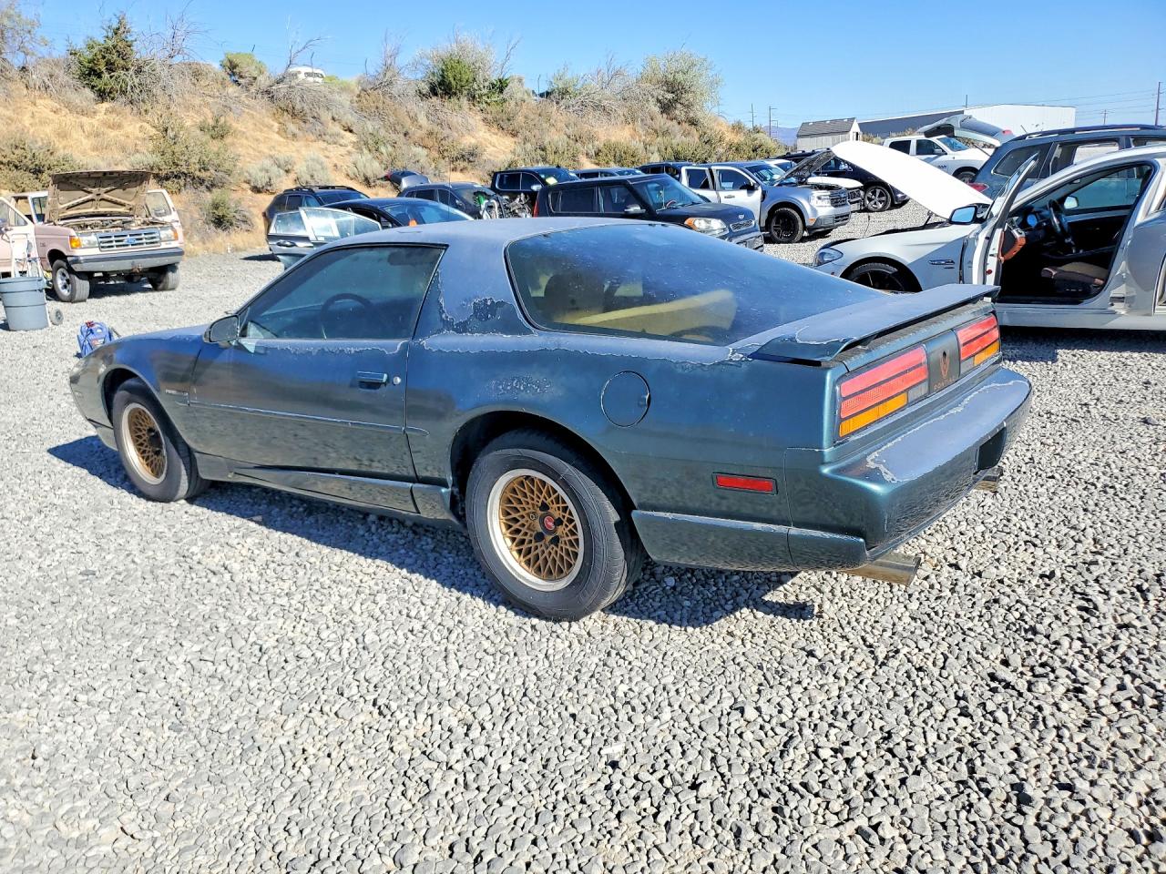 1992 Pontiac Firebird Base Green vin: 1G2FS23E2NL227403