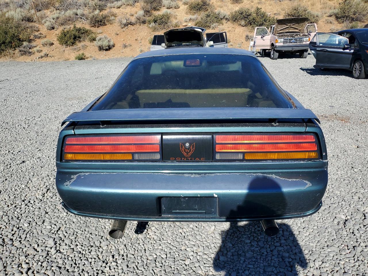 1992 Pontiac Firebird Base Green vin: 1G2FS23E2NL227403