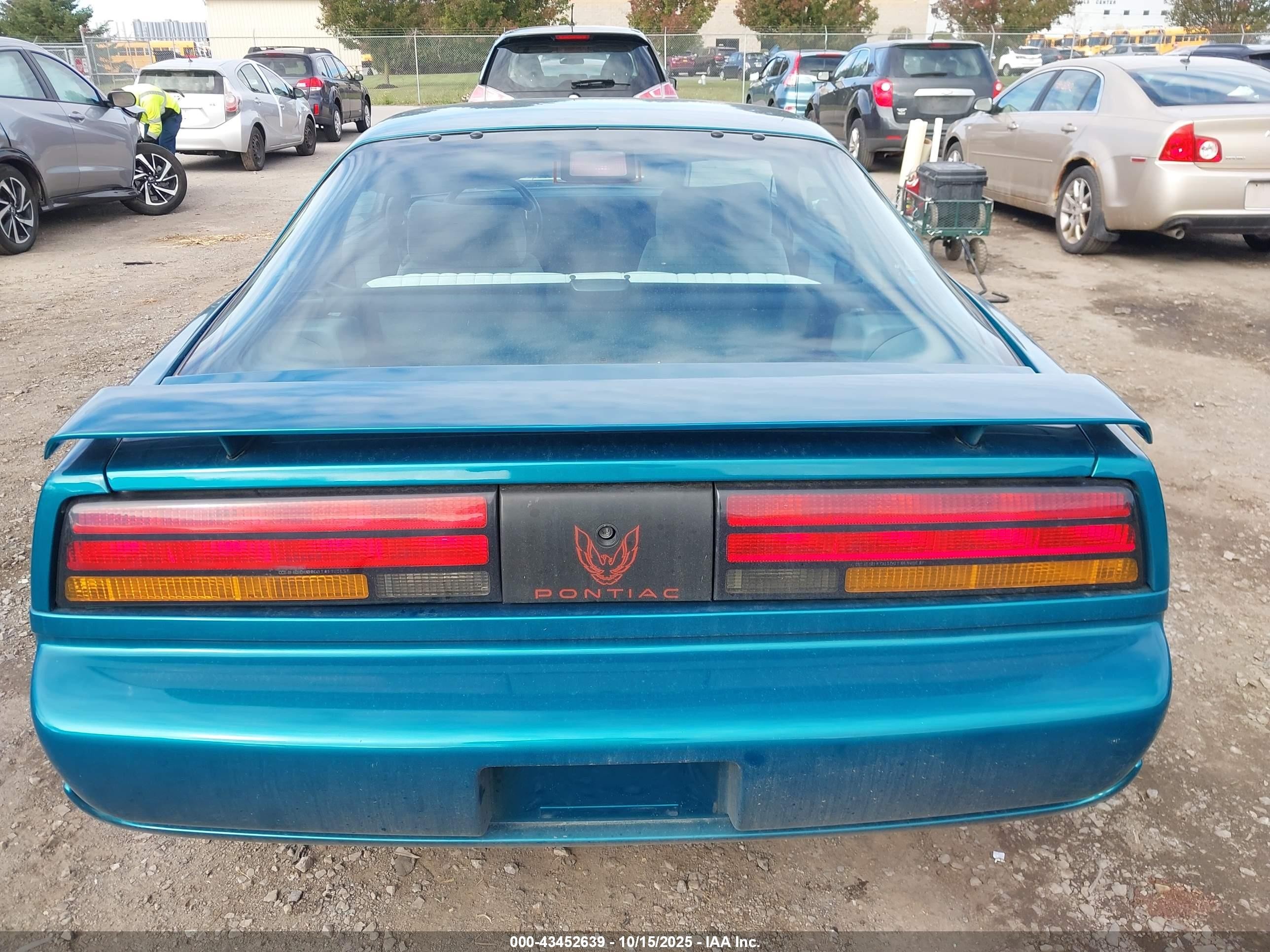 1992 Pontiac Firebird Formula Blue vin: 1G2FS23E7NL226294