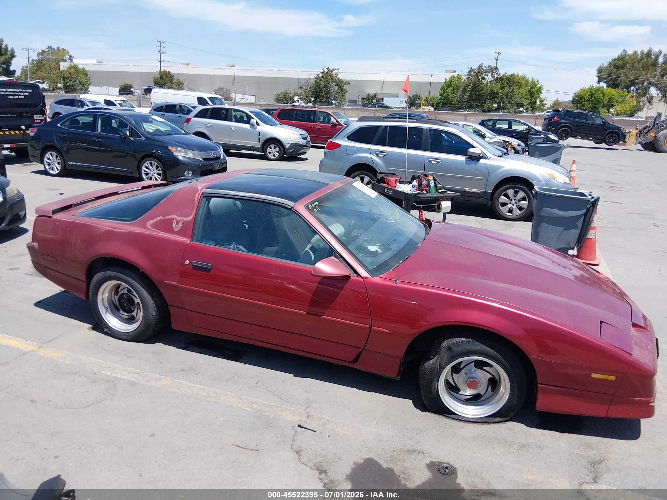 1990 Pontiac Firebird   Red vin: 1G2FS23T1LL200060