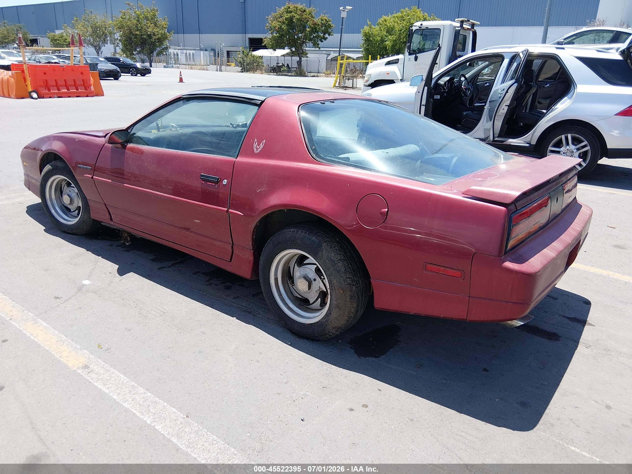 1990 Pontiac Firebird   Red vin: 1G2FS23T1LL200060