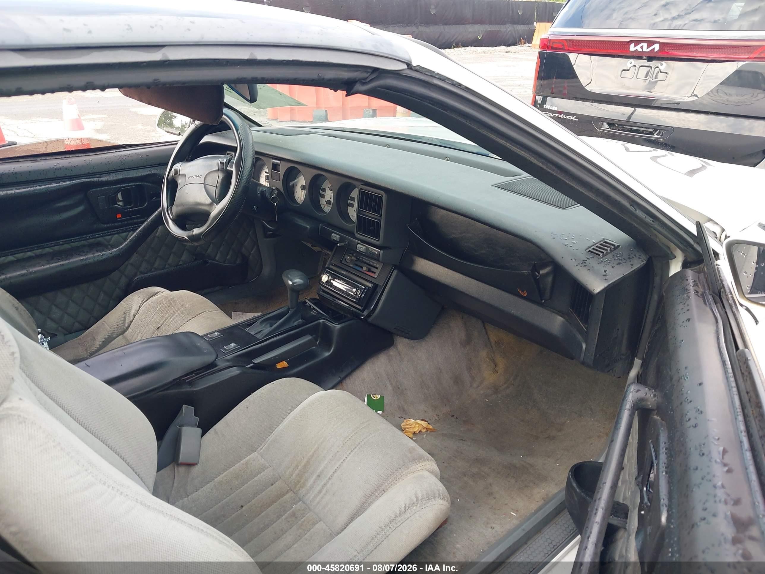 1991 Pontiac Firebird   White vin: 1G2FS23T5ML219146