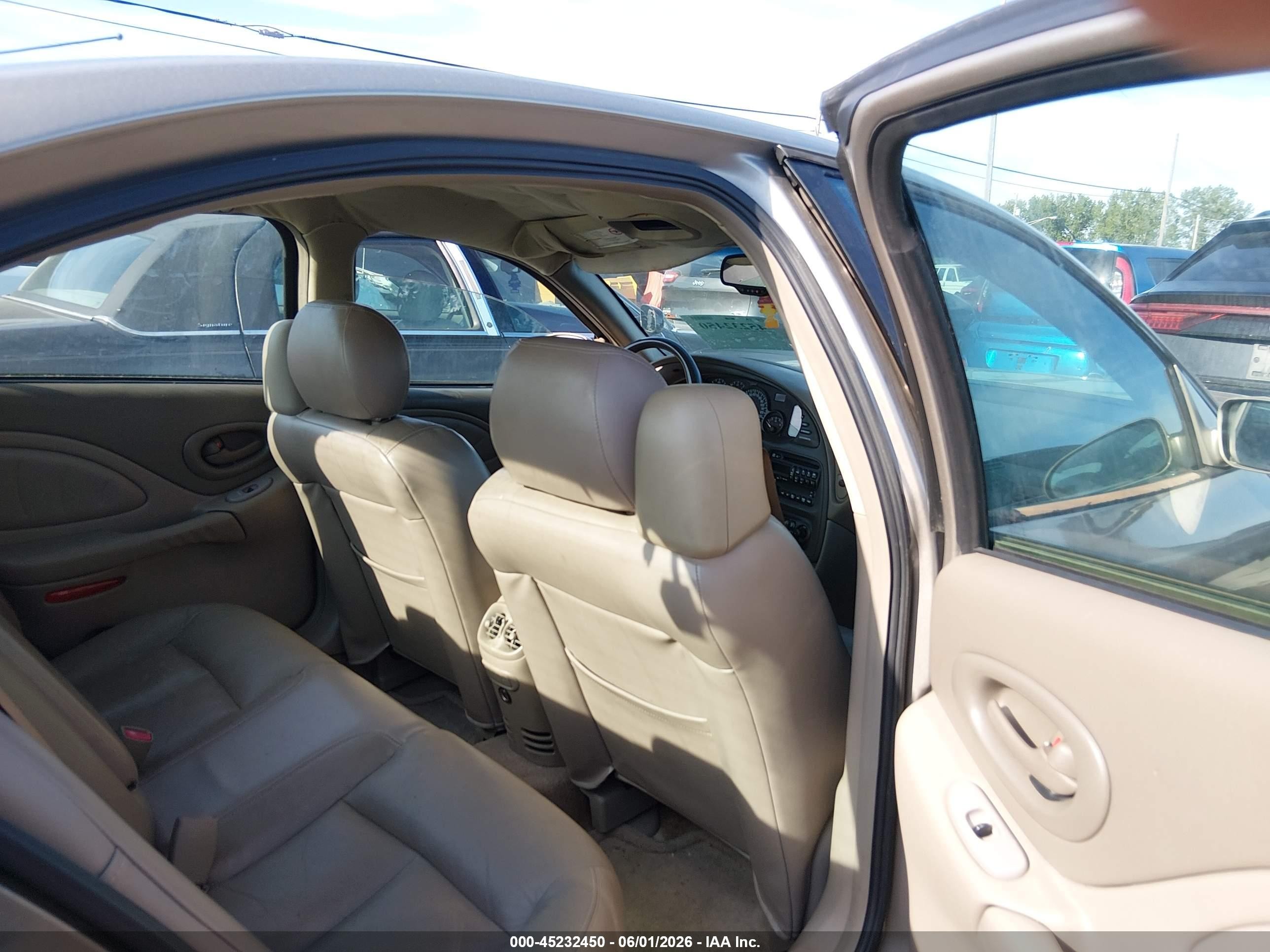 2004 Pontiac Bonneville Se Tan vin: 1G2HX52K04U207002