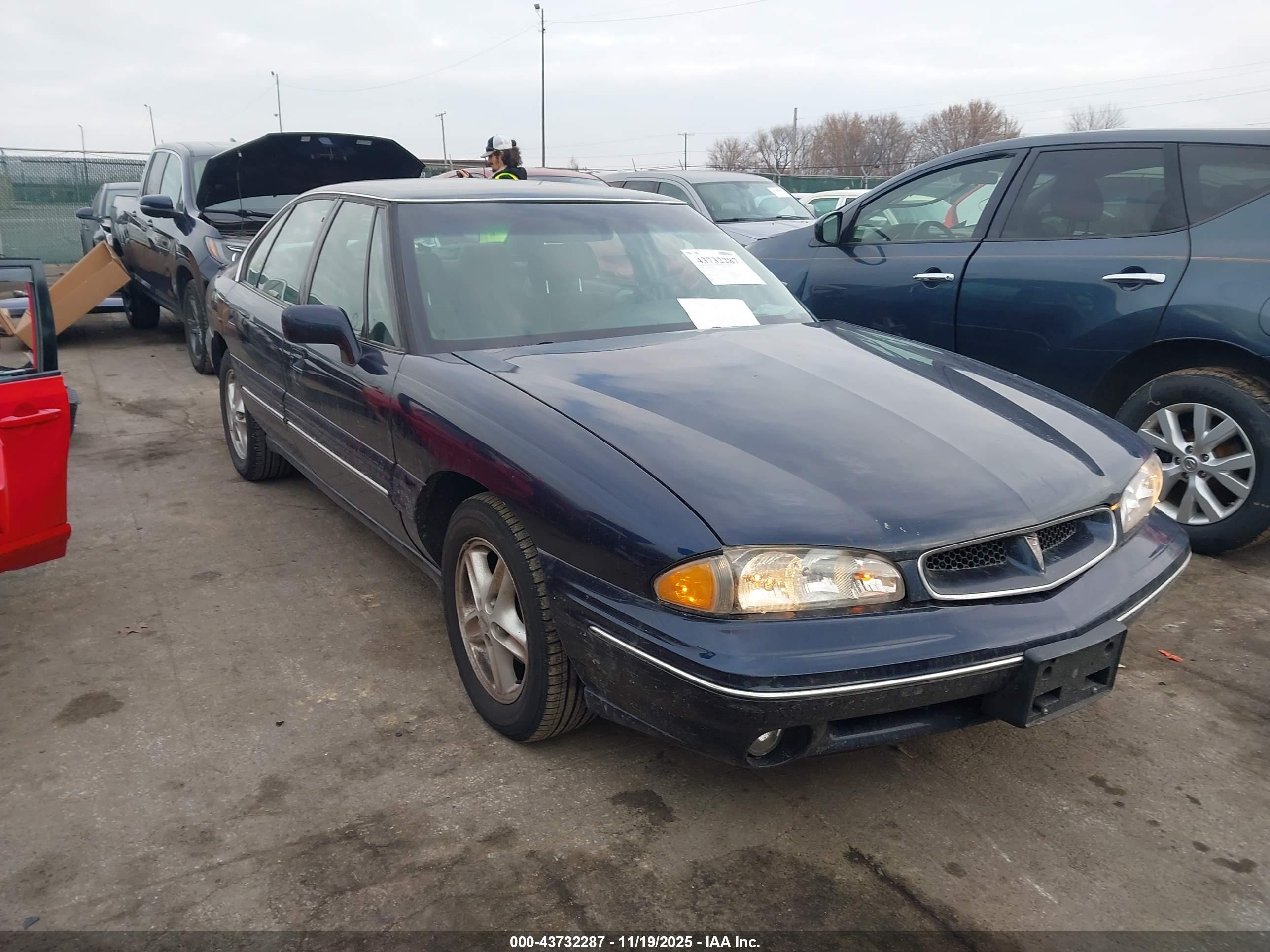 1998 Pontiac Bonneville Se Navy vin: 1G2HX52K0W4212767