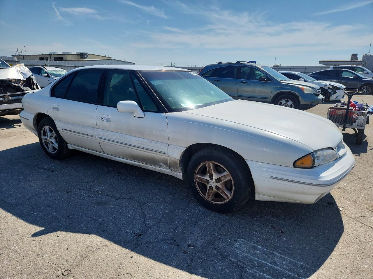 1998 Pontiac Bonneville Se White vin: 1G2HX52K1WH212267