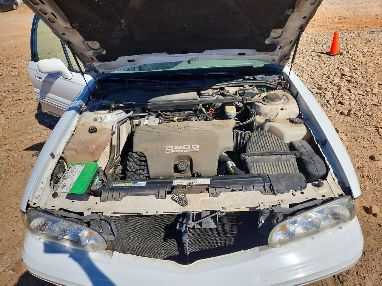 1998 Pontiac Bonneville Se Белый vin: 1G2HX52K1WH218683