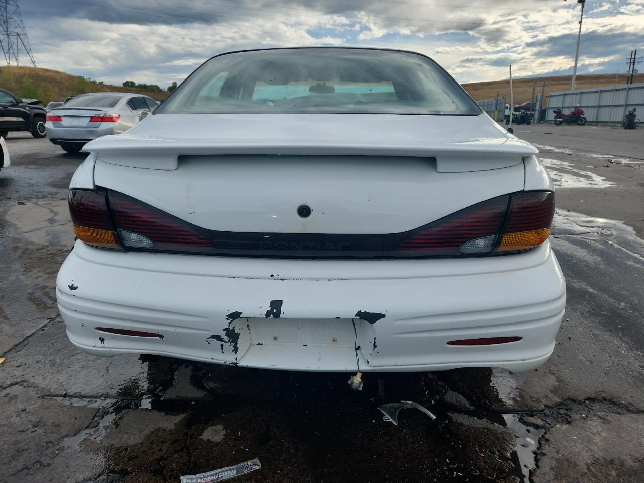 1999 Pontiac Bonneville Se White vin: 1G2HX52K1XH224968