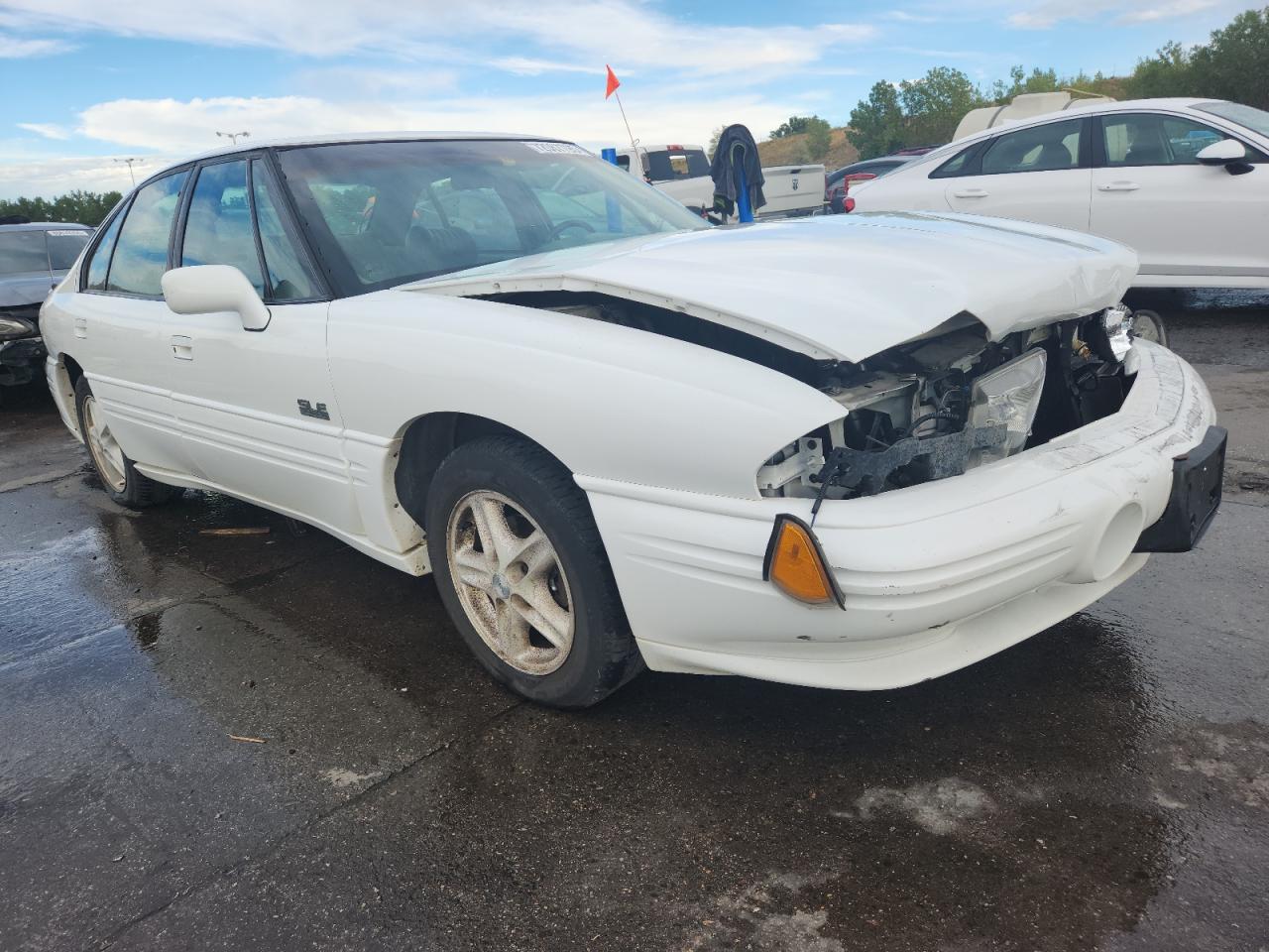 1999 Pontiac Bonneville Se White vin: 1G2HX52K1XH224968
