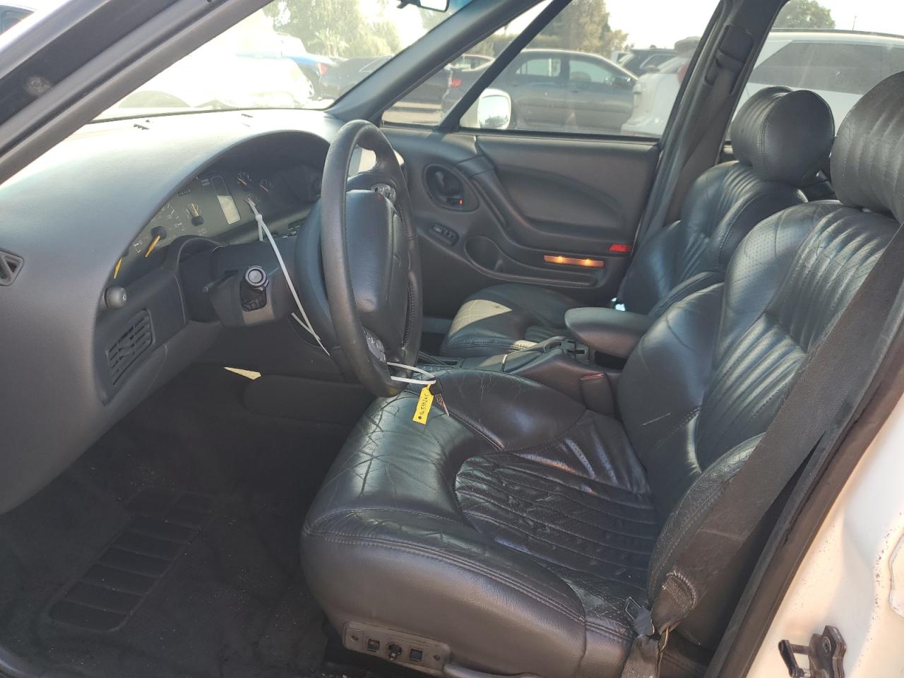 1999 Pontiac Bonneville Se White vin: 1G2HX52K1XH230723