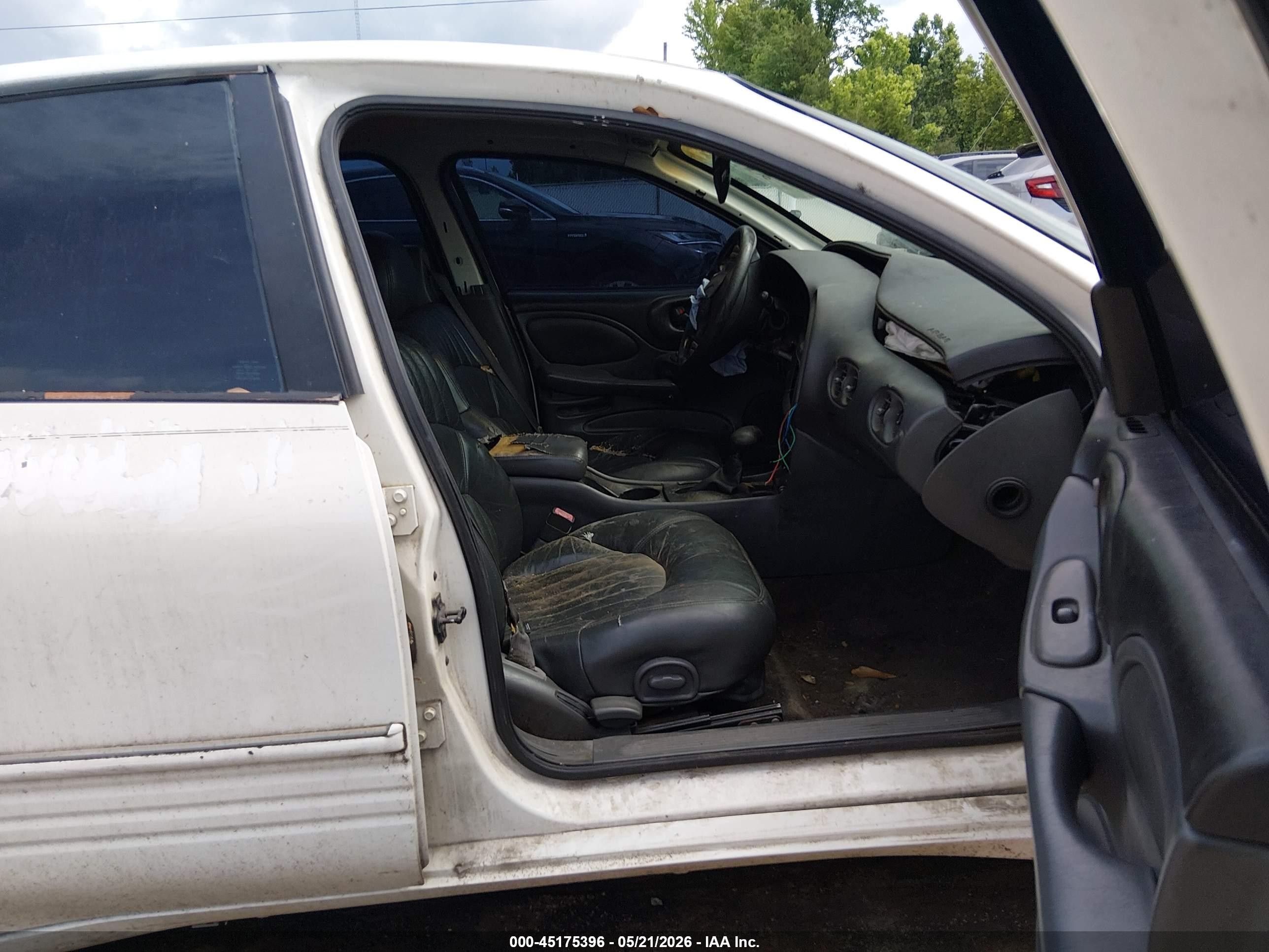 2003 Pontiac Bonneville Se White vin: 1G2HX52K234143835