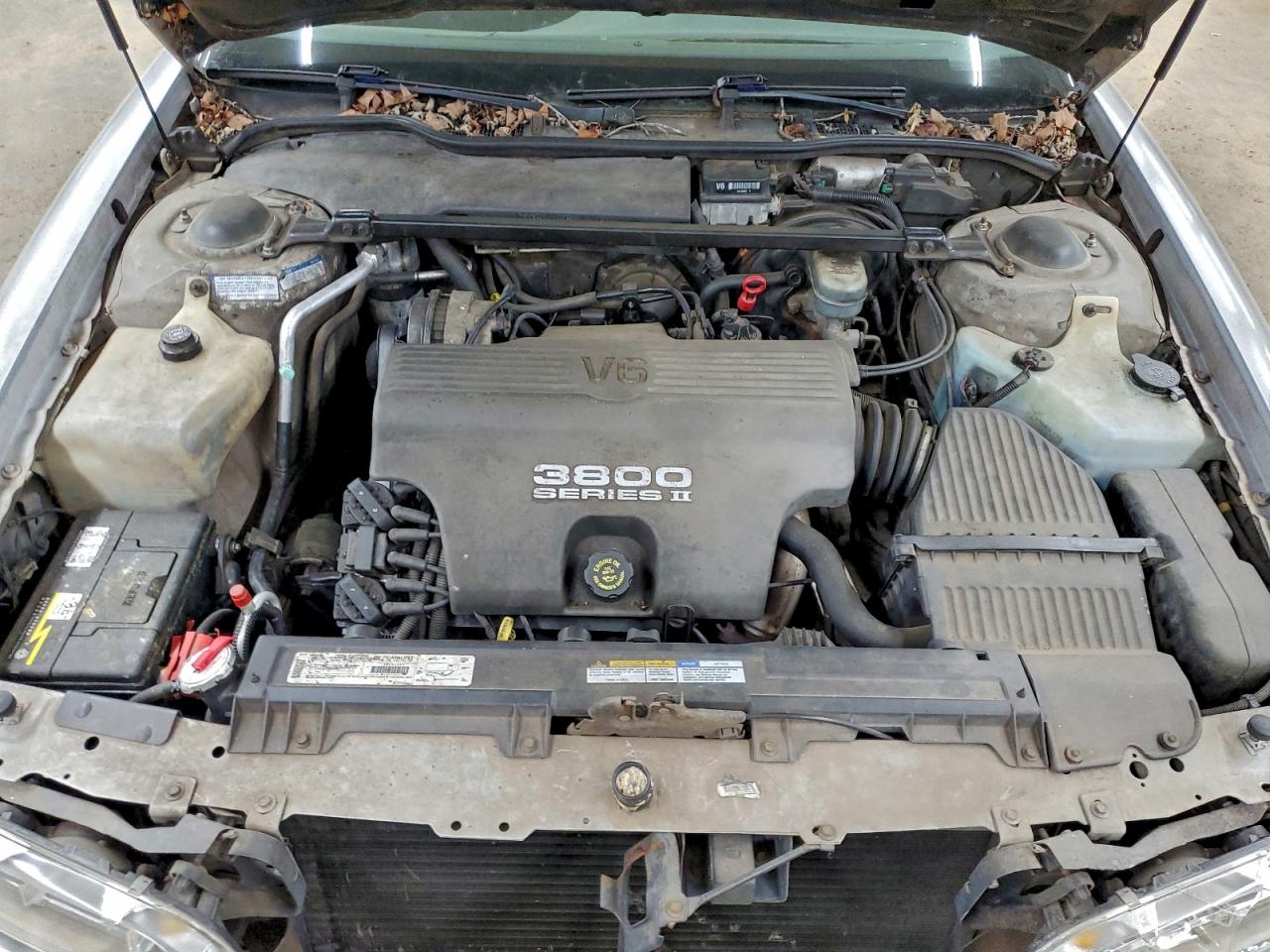 1998 Pontiac Bonneville Se Серебряный vin: 1G2HX52K2W4225018