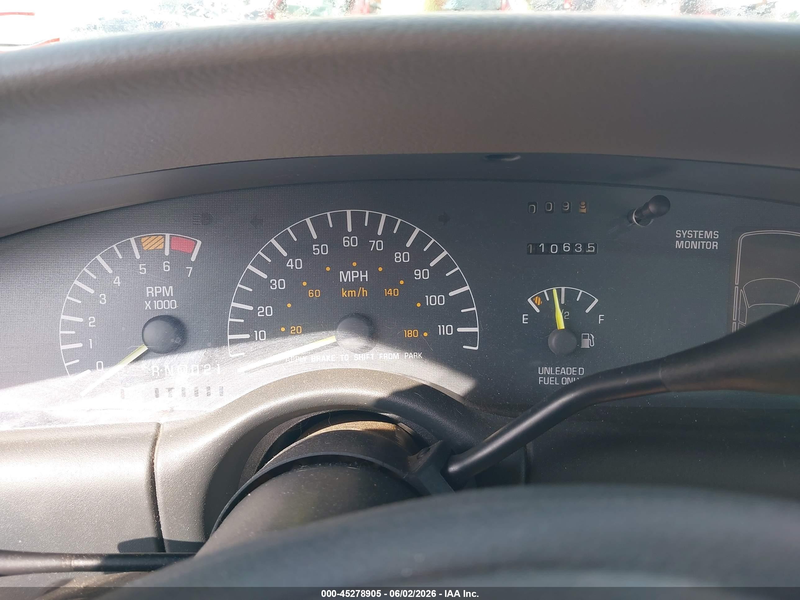 1999 Pontiac Bonneville Se White vin: 1G2HX52K2XH216815