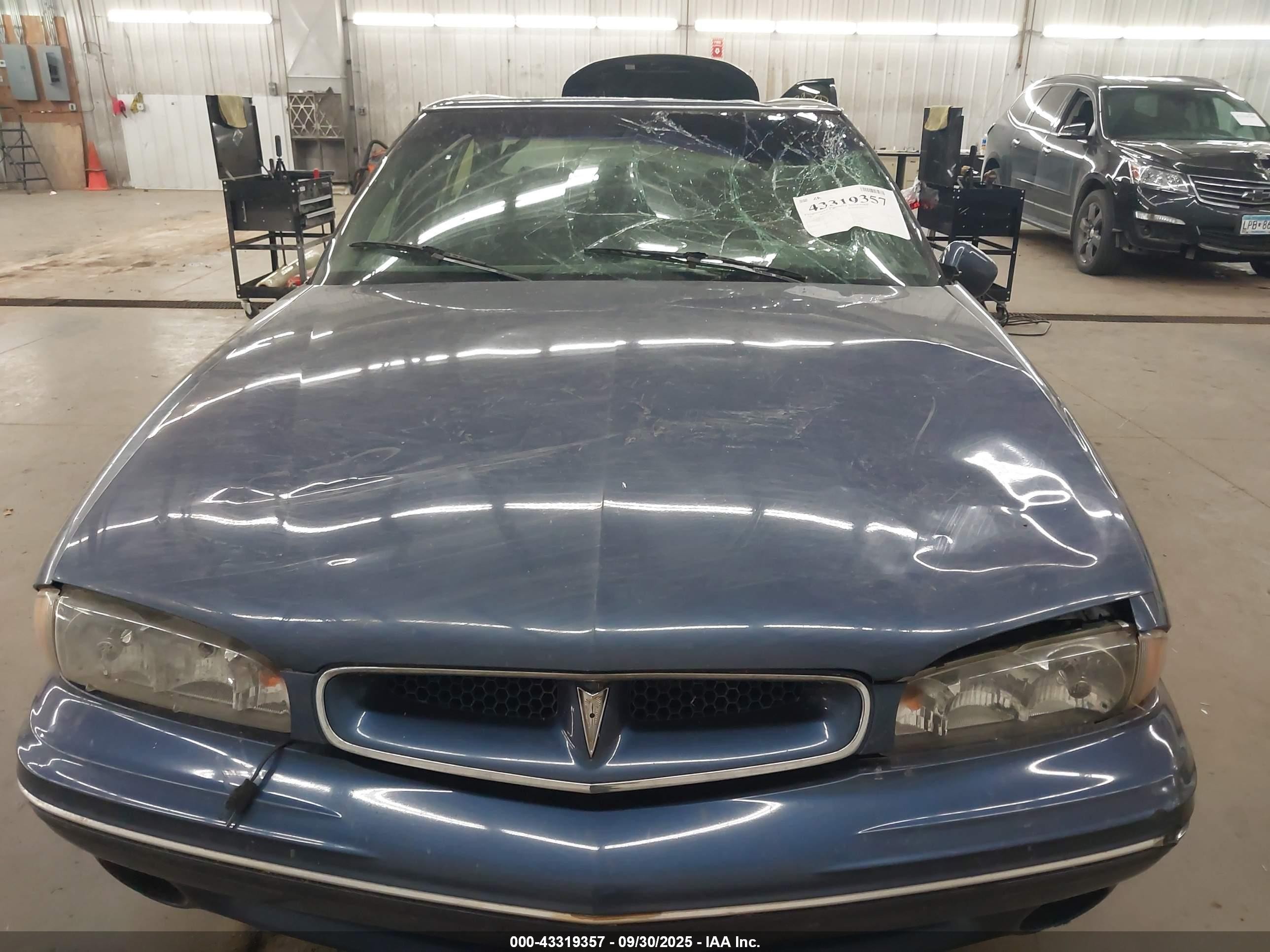 1996 Pontiac Bonneville Se Синий vin: 1G2HX52K3TH213321