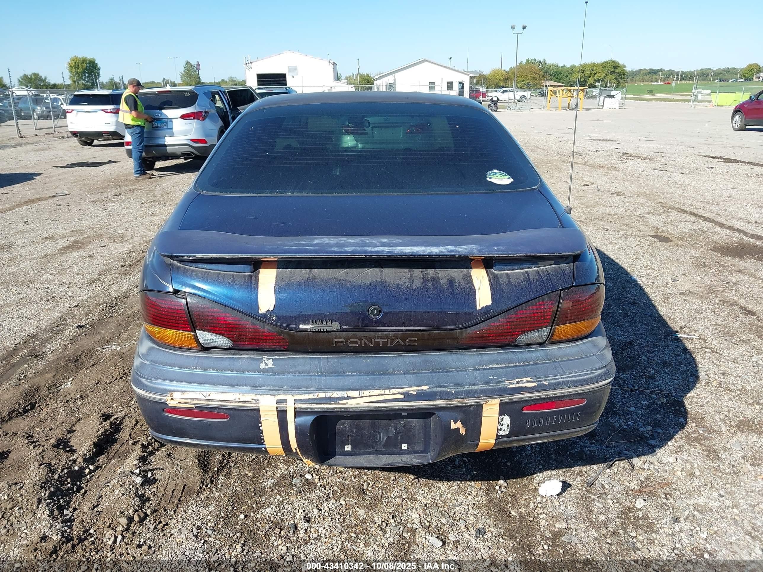 1998 Pontiac Bonneville Se Blue vin: 1G2HX52K3WH206177
