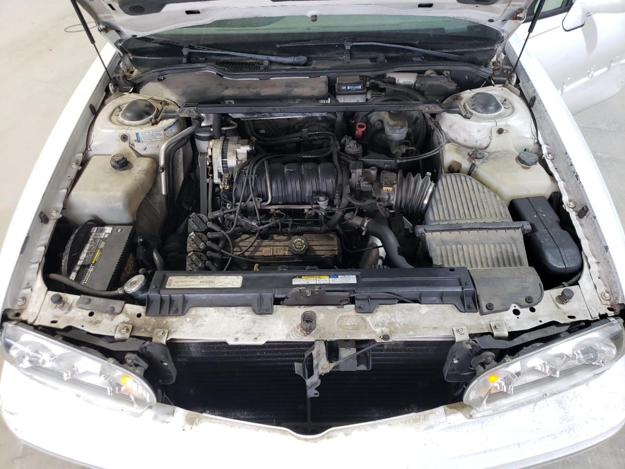 1998 Pontiac Bonneville Se White vin: 1G2HX52K4W4235128