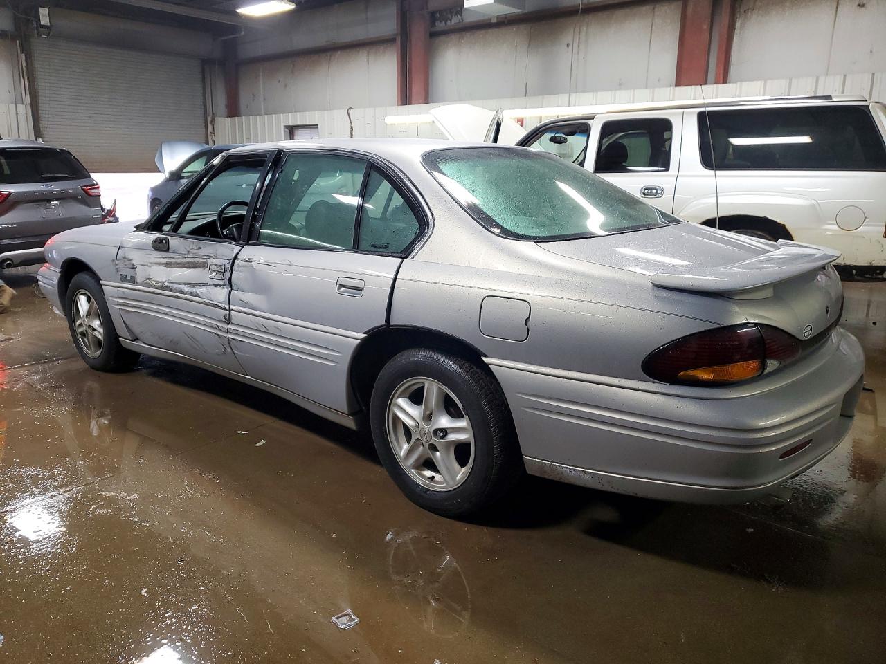 1998 Pontiac Bonneville Se Silver vin: 1G2HX52K4WH211534