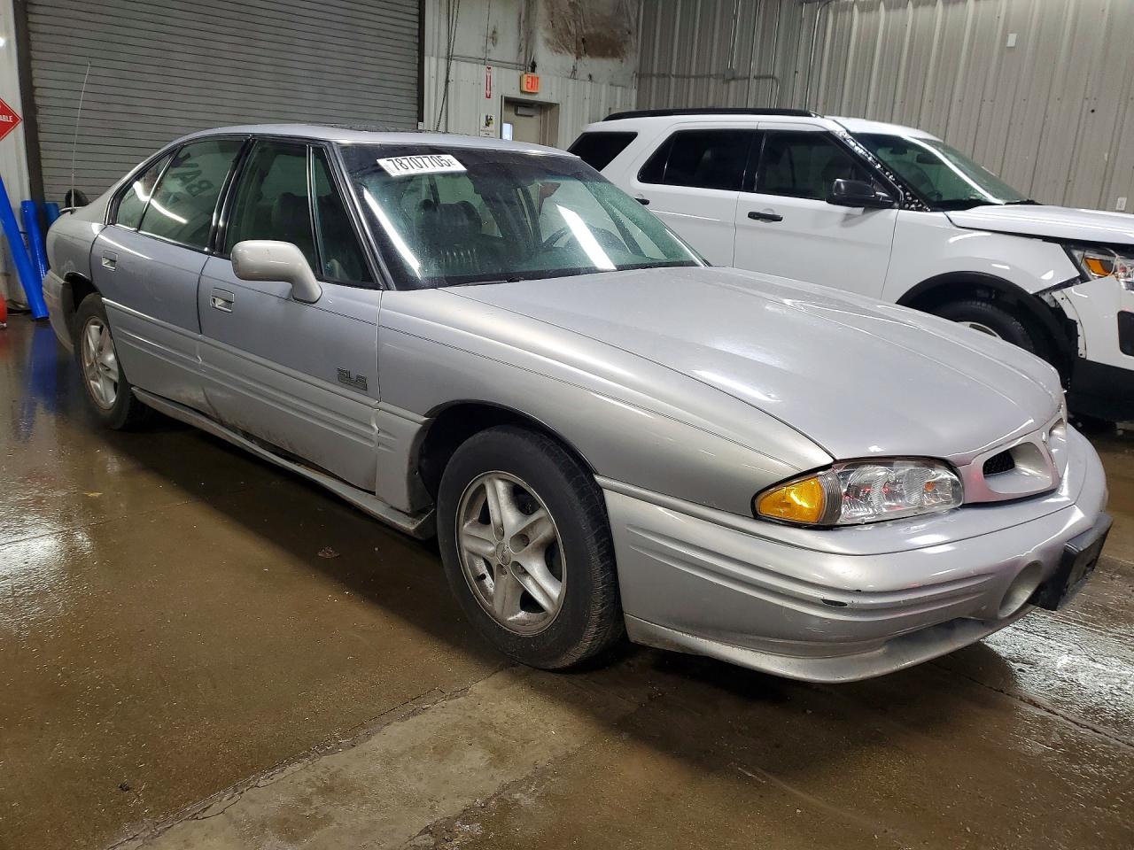 1998 Pontiac Bonneville Se Silver vin: 1G2HX52K4WH211534