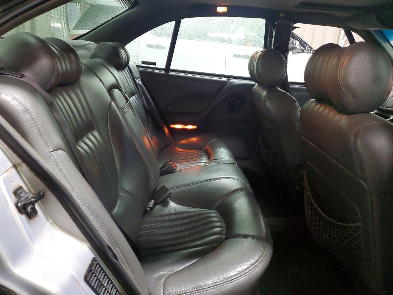 1998 Pontiac Bonneville Se Silver vin: 1G2HX52K4WH211534