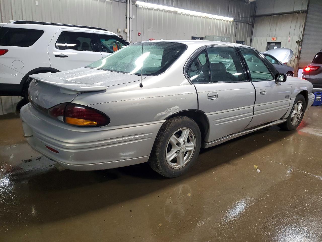 1998 Pontiac Bonneville Se Silver vin: 1G2HX52K4WH211534