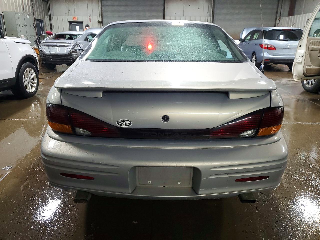 1998 Pontiac Bonneville Se Silver vin: 1G2HX52K4WH211534