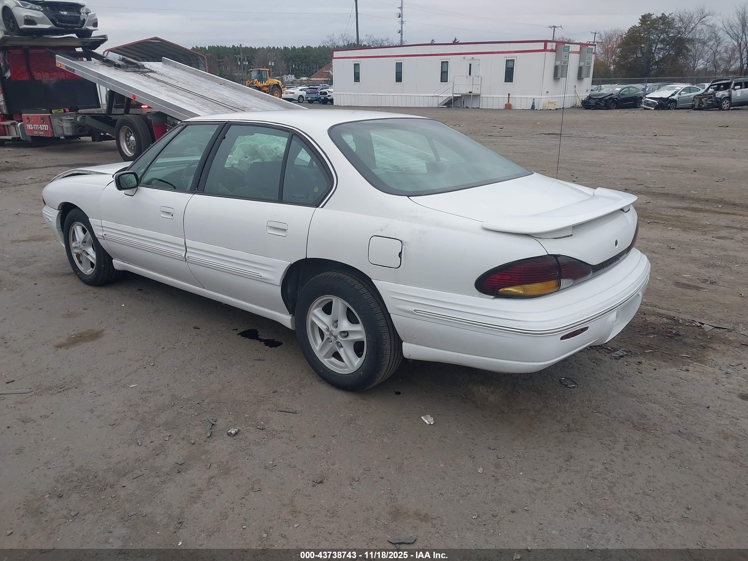 1998 Pontiac Bonneville Se White vin: 1G2HX52K5W4224980