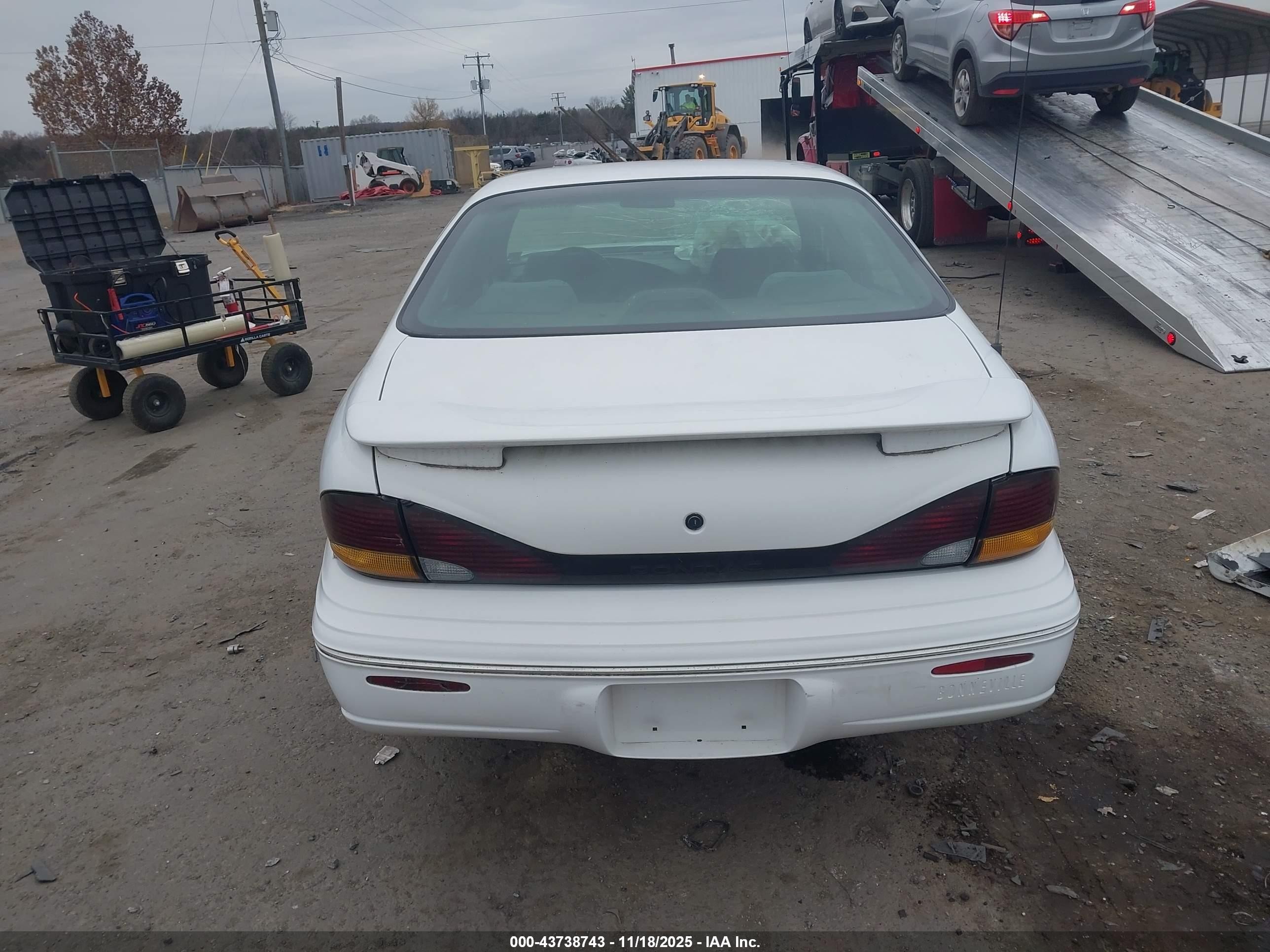 1998 Pontiac Bonneville Se White vin: 1G2HX52K5W4224980