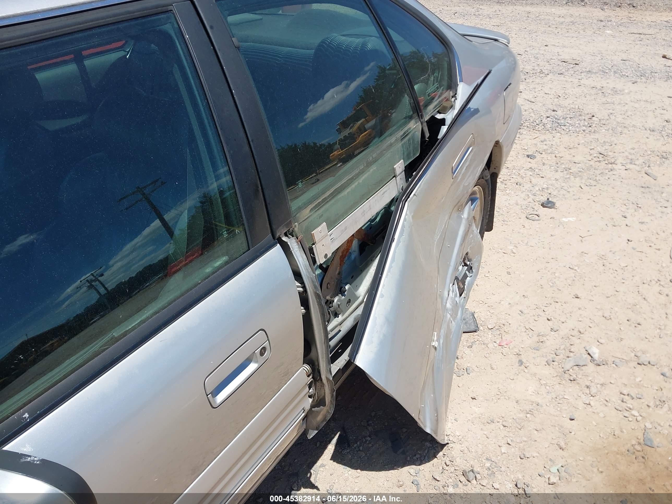 1999 Pontiac Bonneville Se Silver vin: 1G2HX52K5XH244656