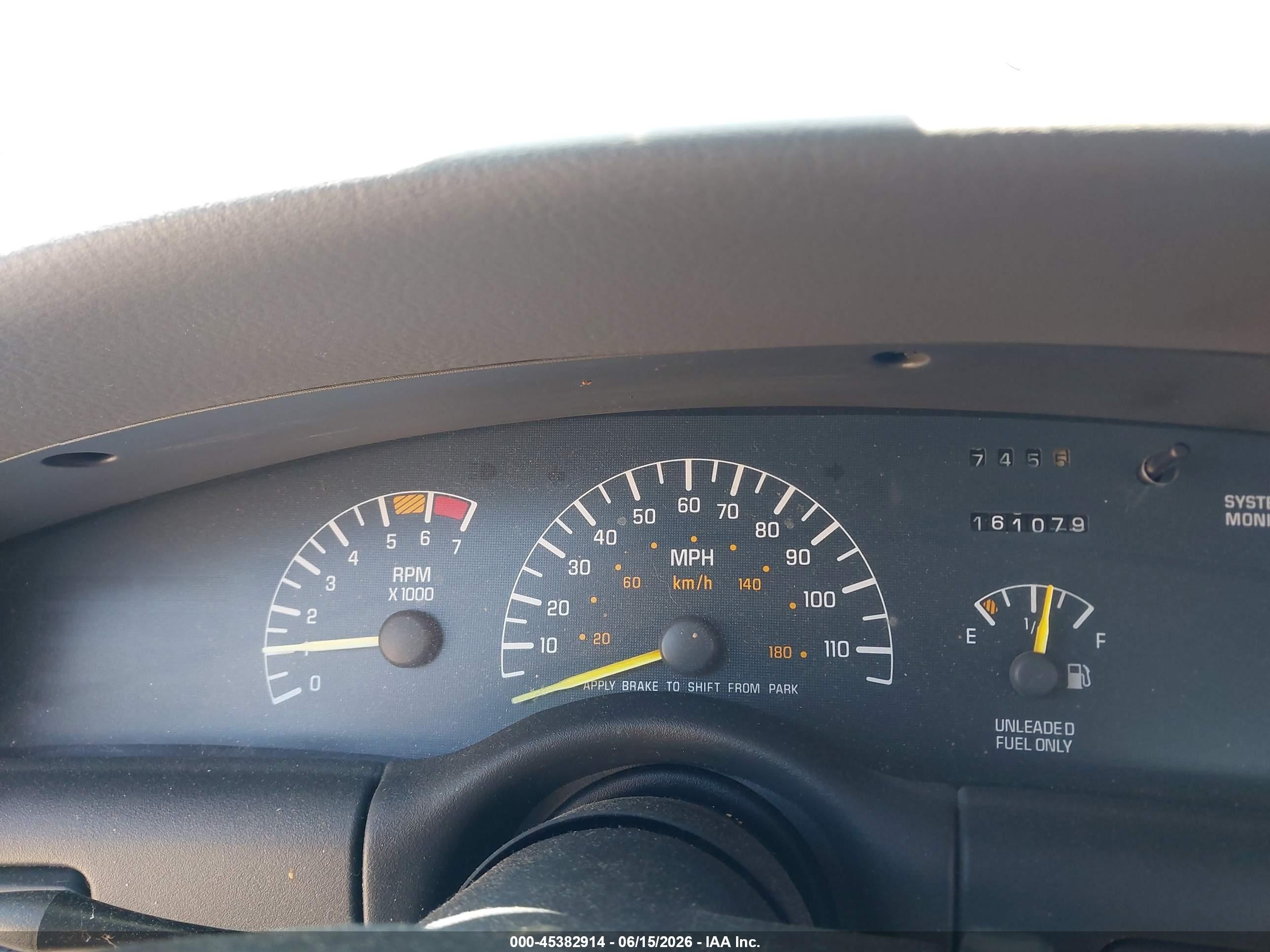 1999 Pontiac Bonneville Se Silver vin: 1G2HX52K5XH244656