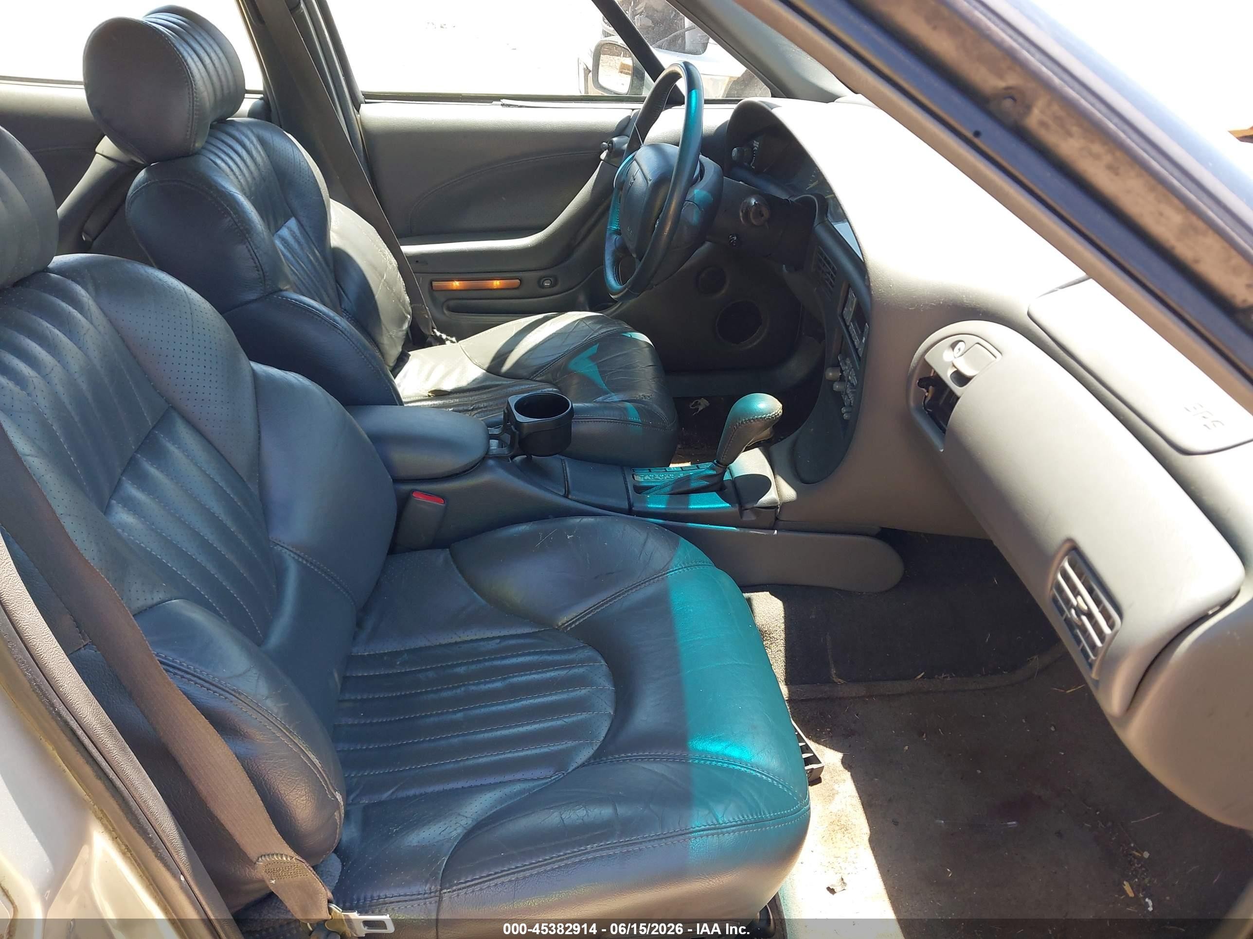 1999 Pontiac Bonneville Se Silver vin: 1G2HX52K5XH244656